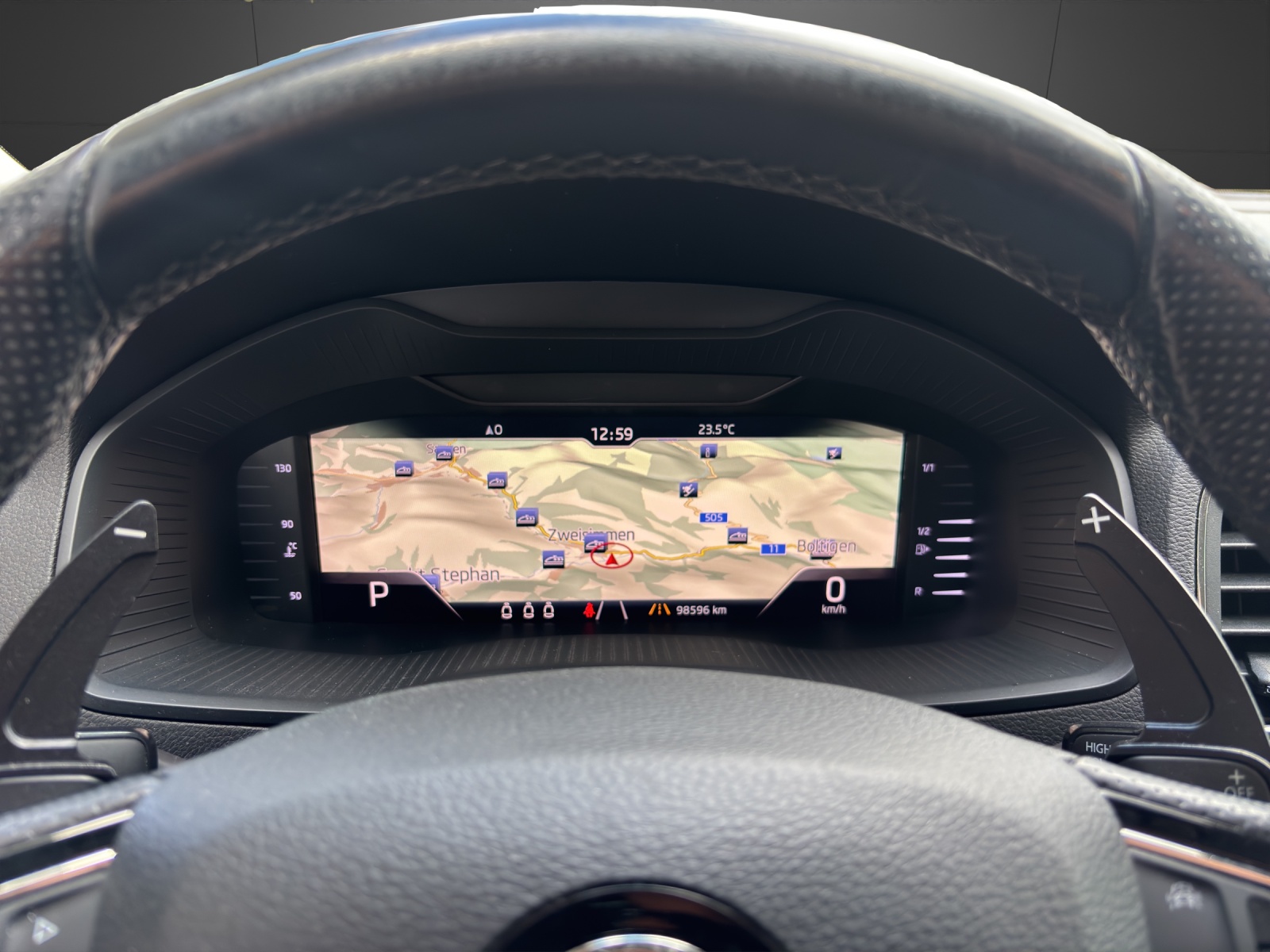 SKODA Karoq 1.5 TSI ACT Style DSG-image-5
