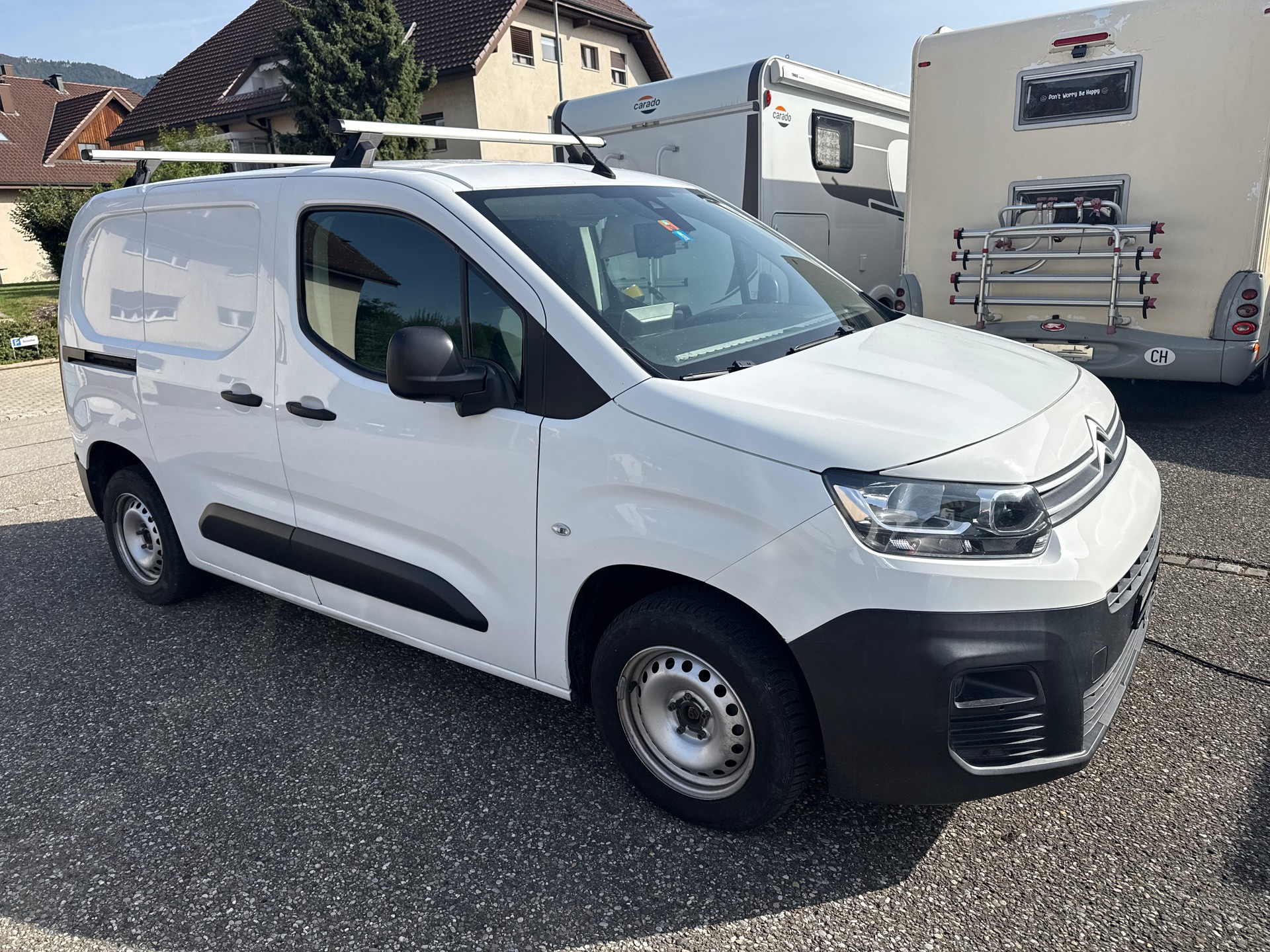 CITROEN Berlingo Van 1.2 Pure Tech 110 s/s Club 650kg-image-2