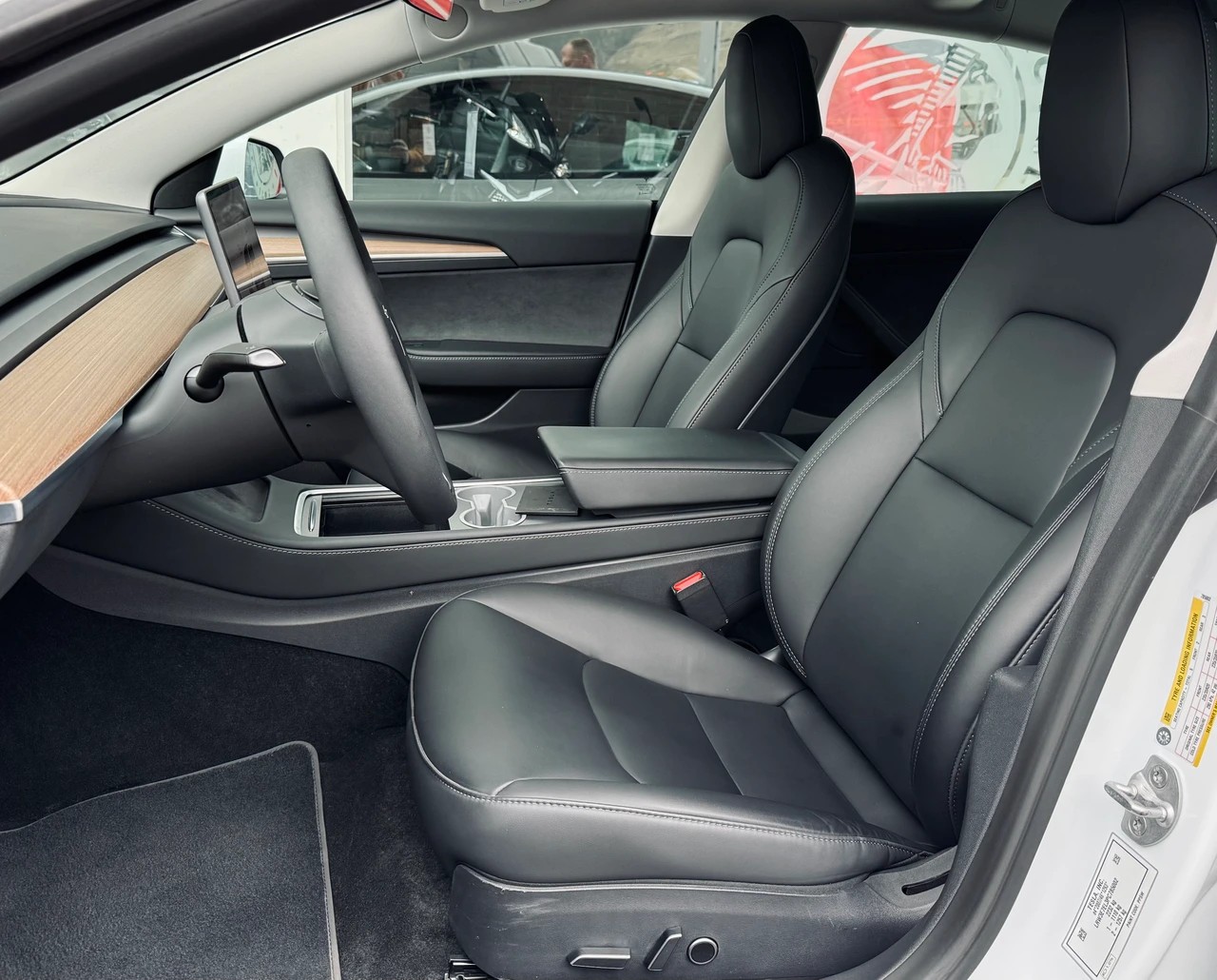 TESLA Model 3 Performance Dual Motor AWD-image-7