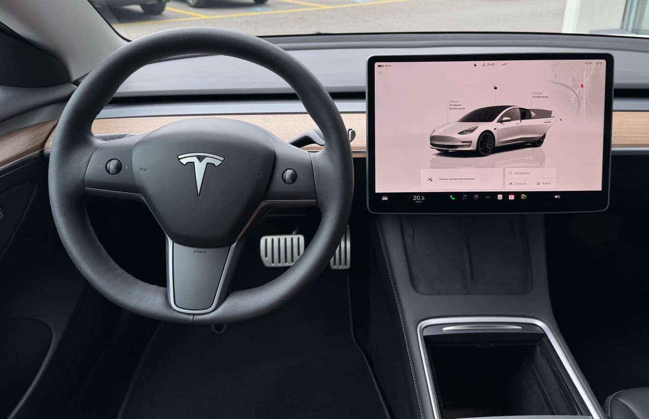 TESLA Model 3 Performance Dual Motor AWD-image-11