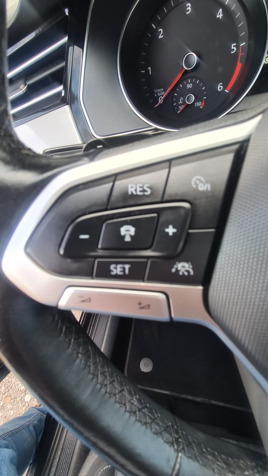 VW Passat Variant 2.0 TDI Business DSG ** Gr-Navi **RF-Kamera ** Anh-Kupplung ** Sitzmemory ** ACC ** Frisch Ab MFK & Service **-image-12