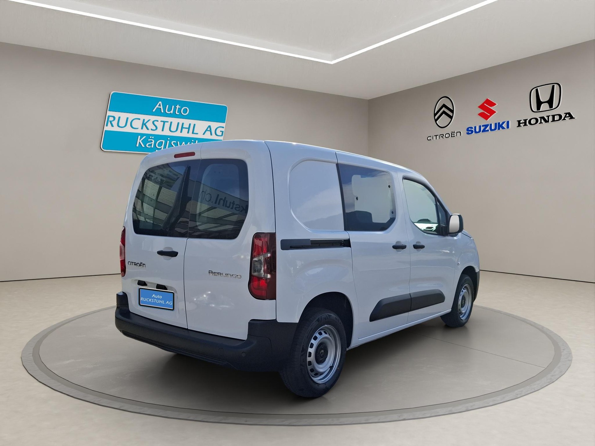 CITROEN Citroën Berlingo M 1.2 PureTech 110 First S/S-image-3