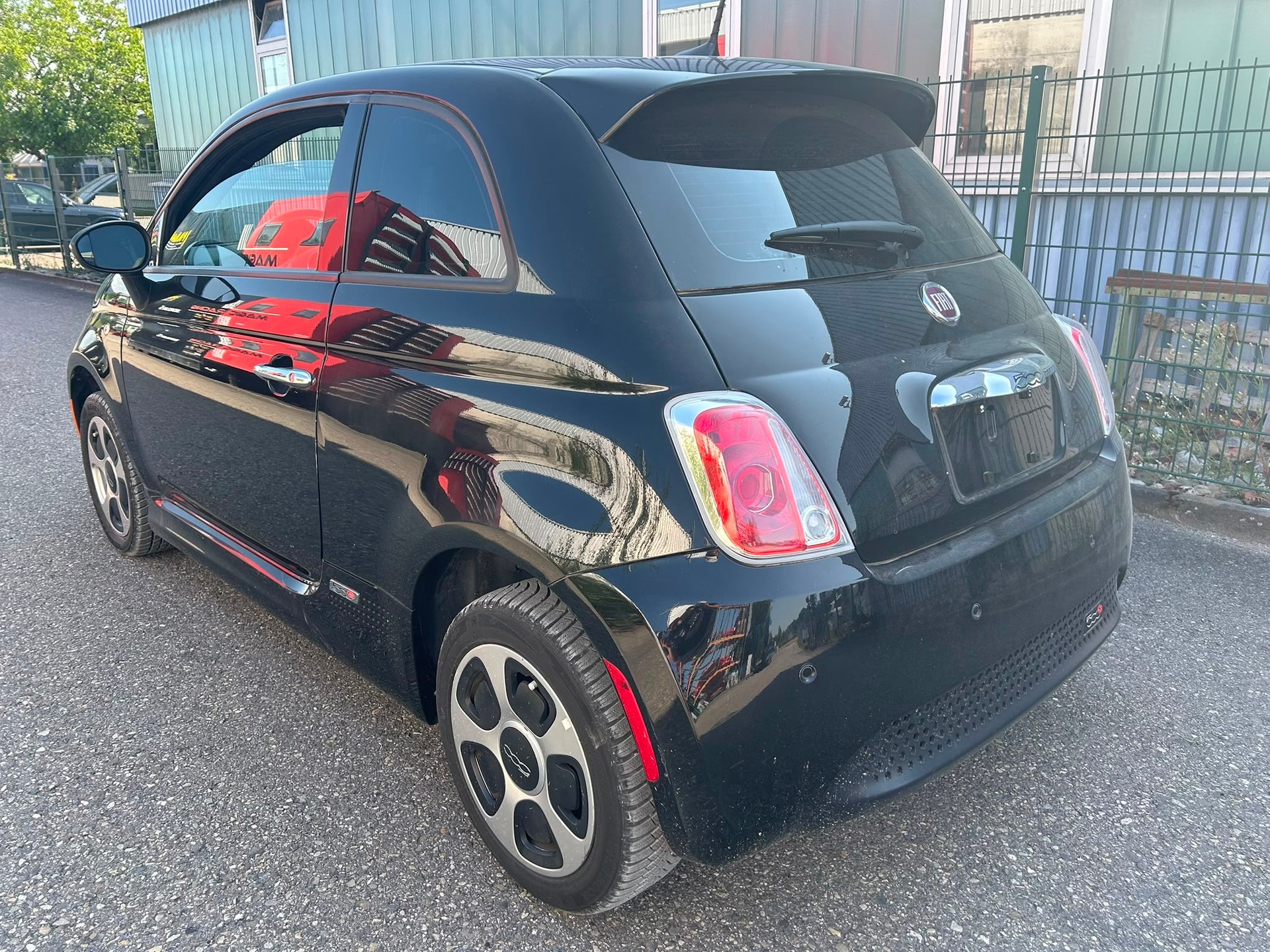 FIAT 500e-image-5