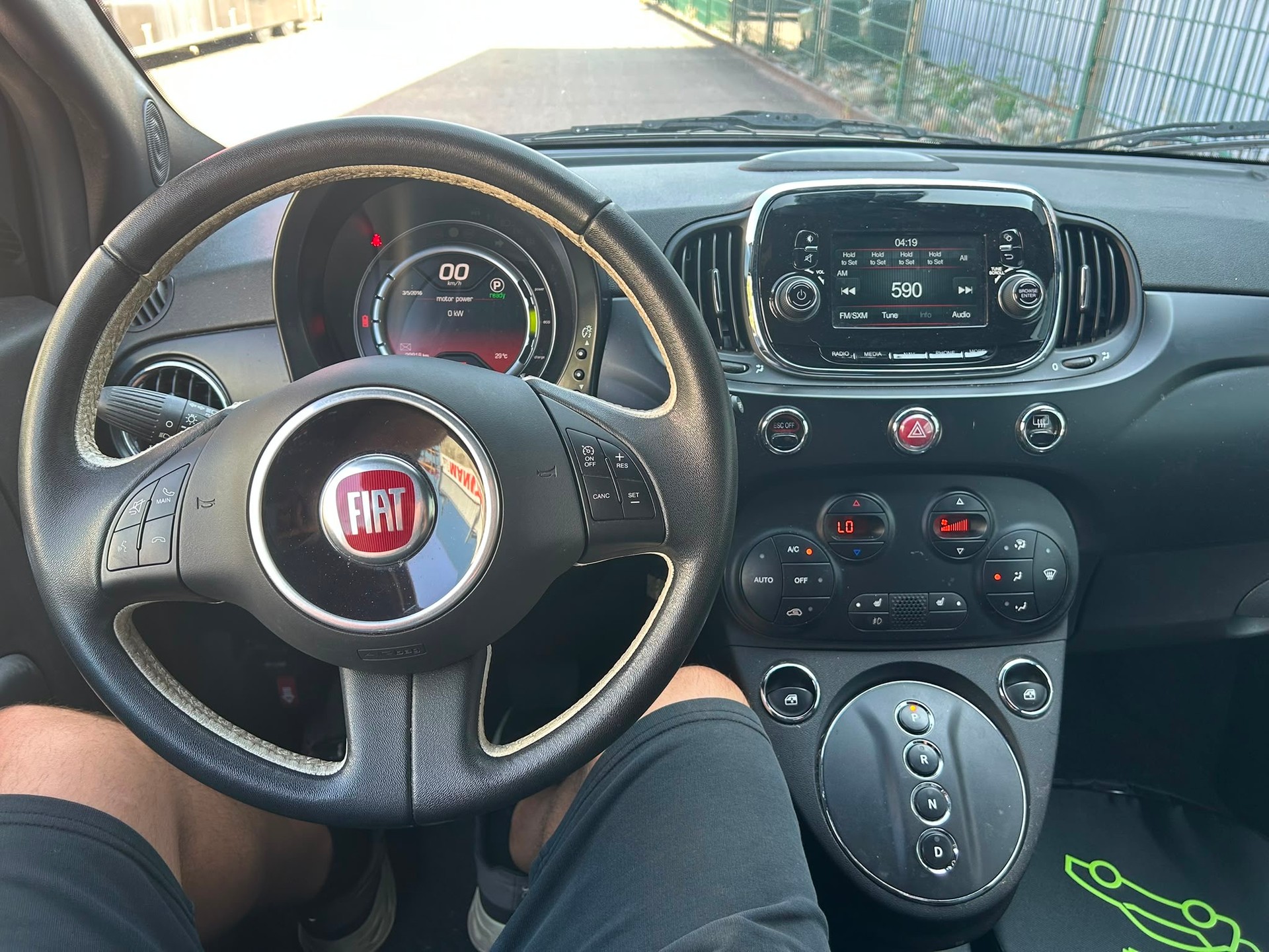 FIAT 500e-image-6