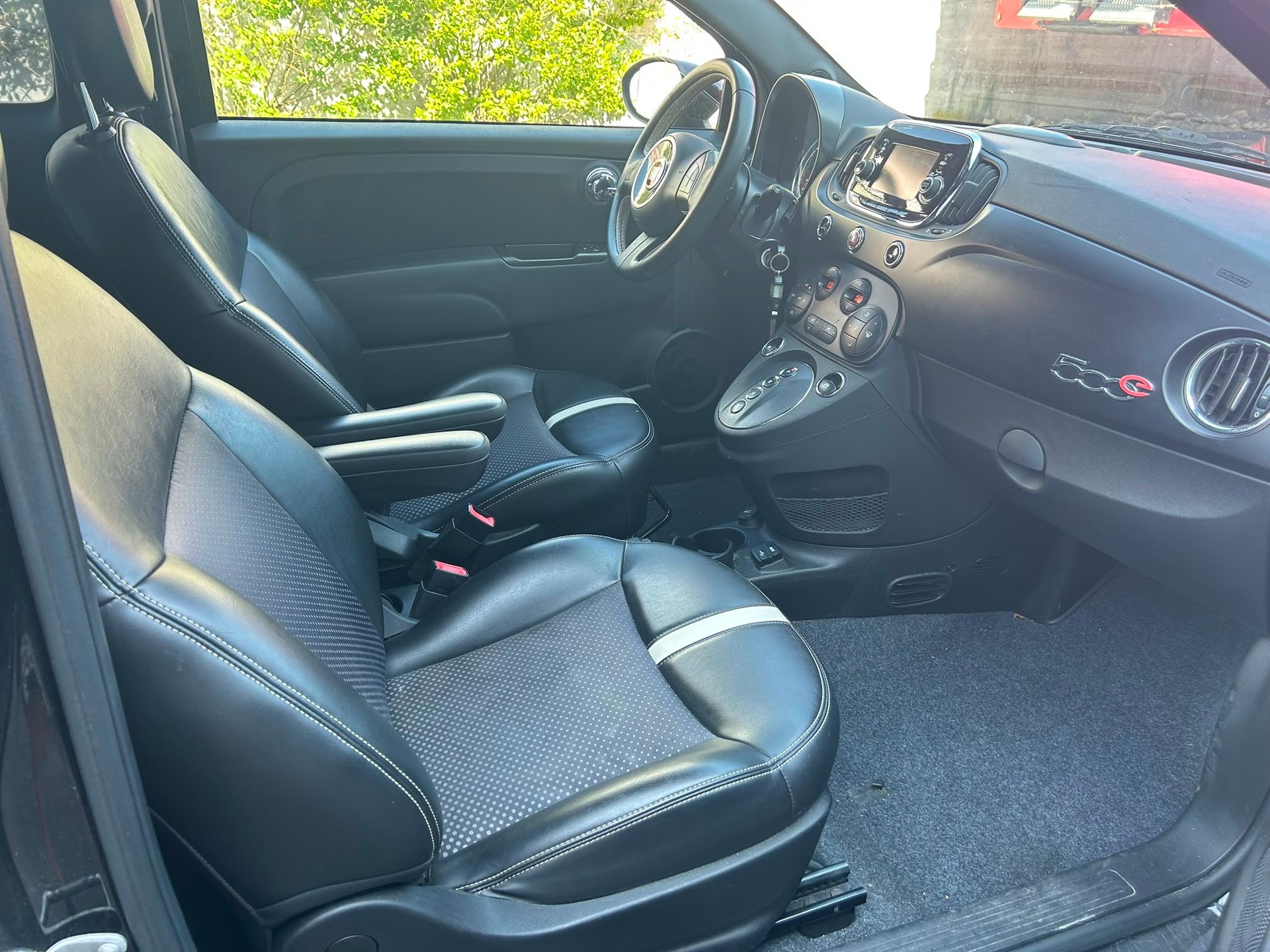 FIAT 500e-image-9