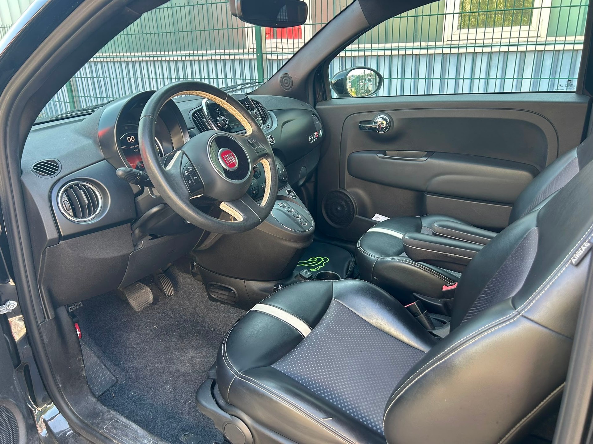 FIAT 500e-image-8
