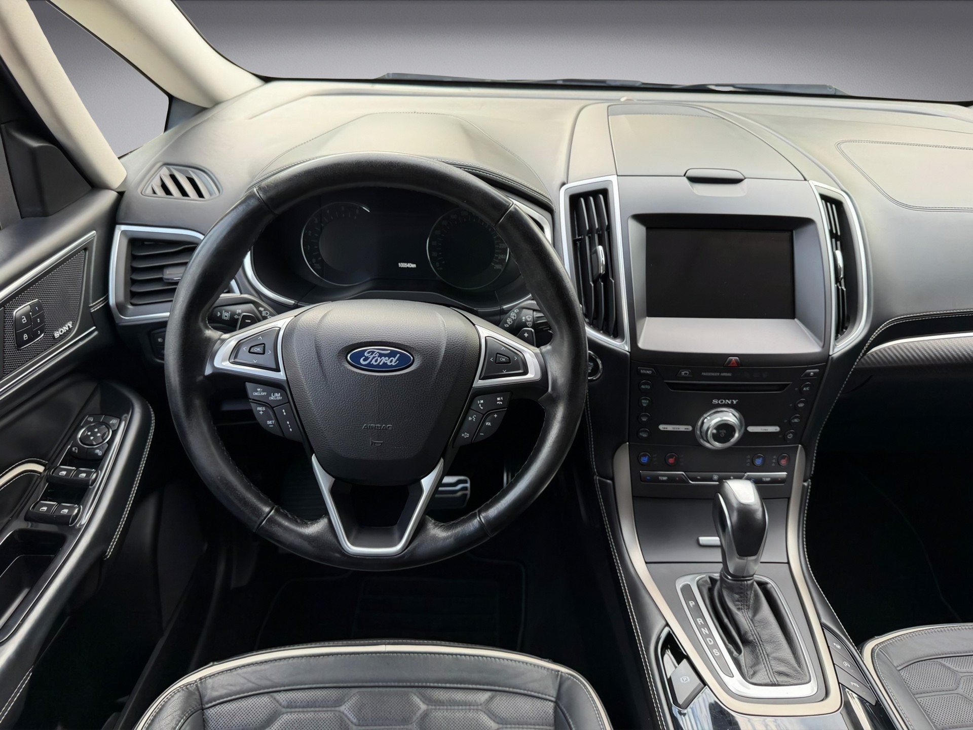 FORD S-Max 2.0 TDCi Vignale AWD PowerShift-image-6