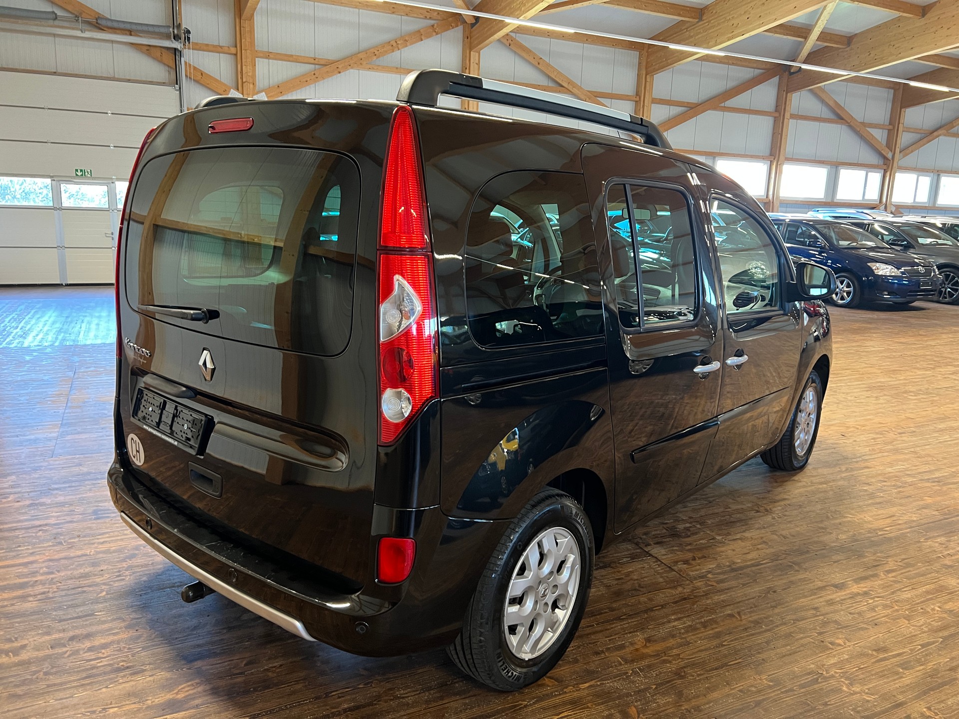 RENAULT Kangoo 1.6 16V Expression Automatic-image-4