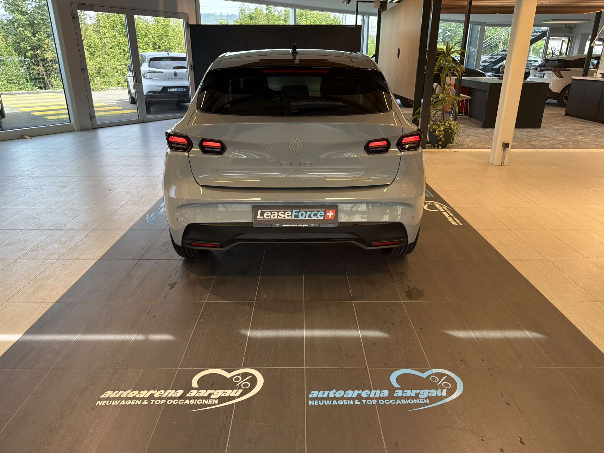 RENAULT Clio 1.2 TCe Evolution NEUES MODELL EDC-Automat-image-12