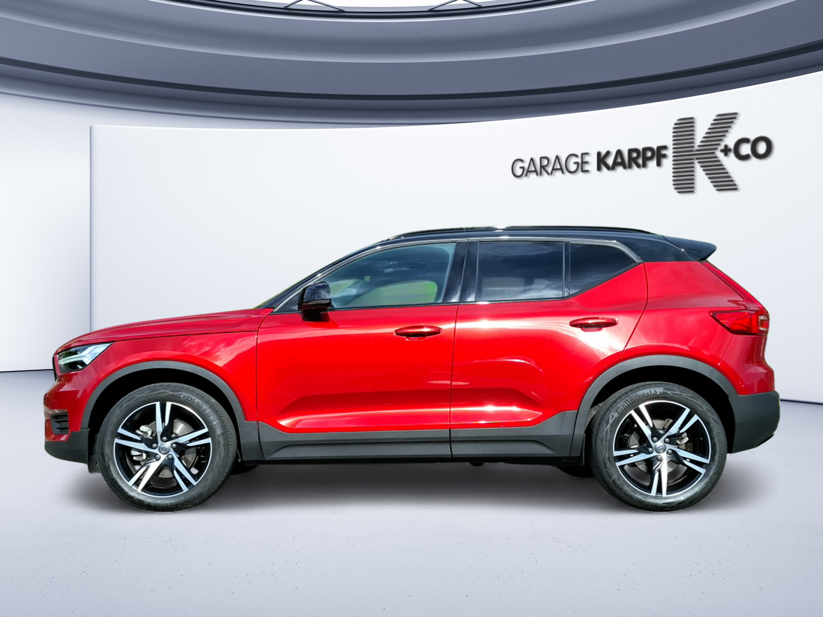 VOLVO XC40 B4 Benzin Mild Hybrid AWD R-Design Geartronic-image-1