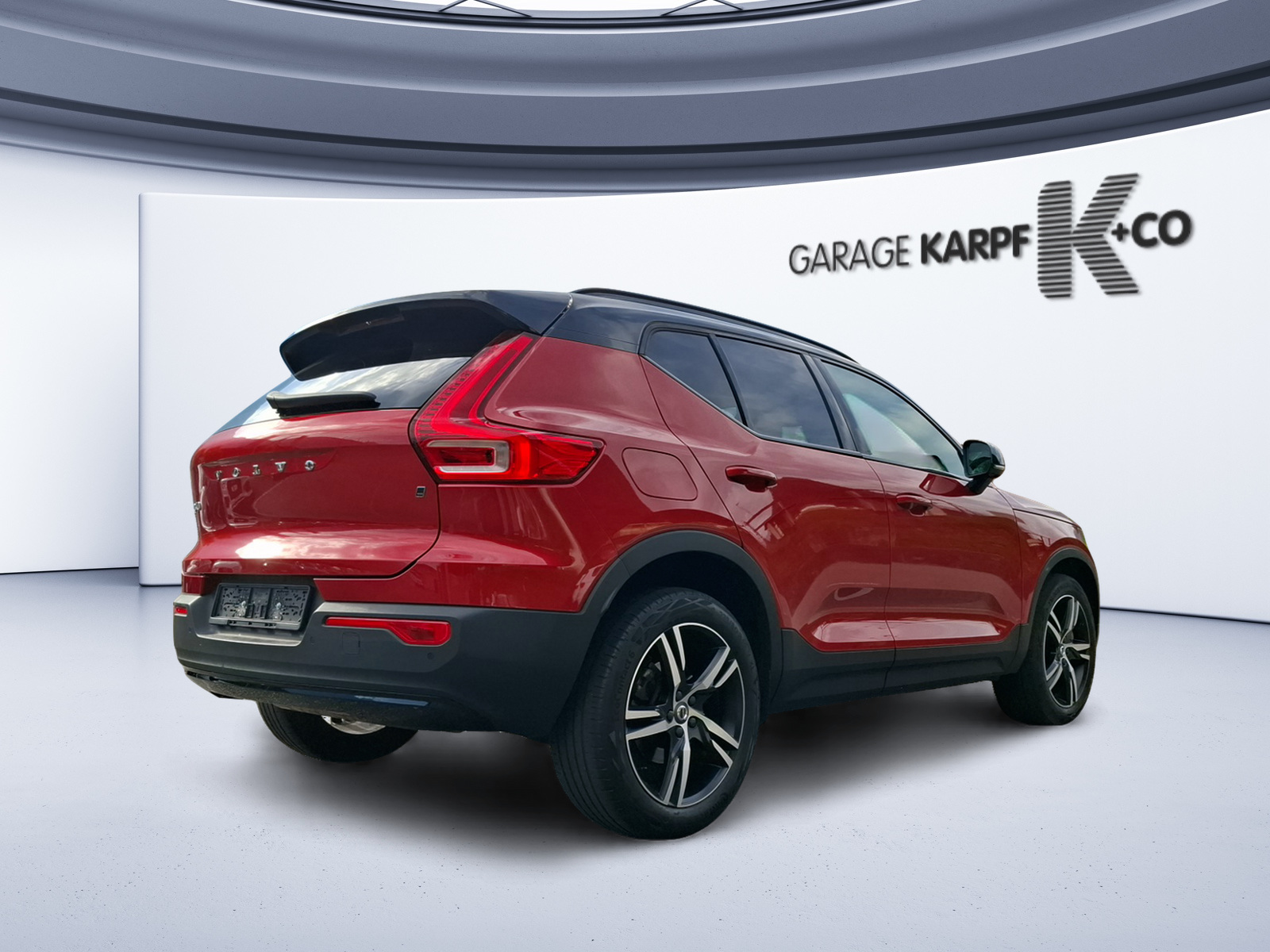 VOLVO XC40 B4 Benzin Mild Hybrid AWD R-Design Geartronic-image-4