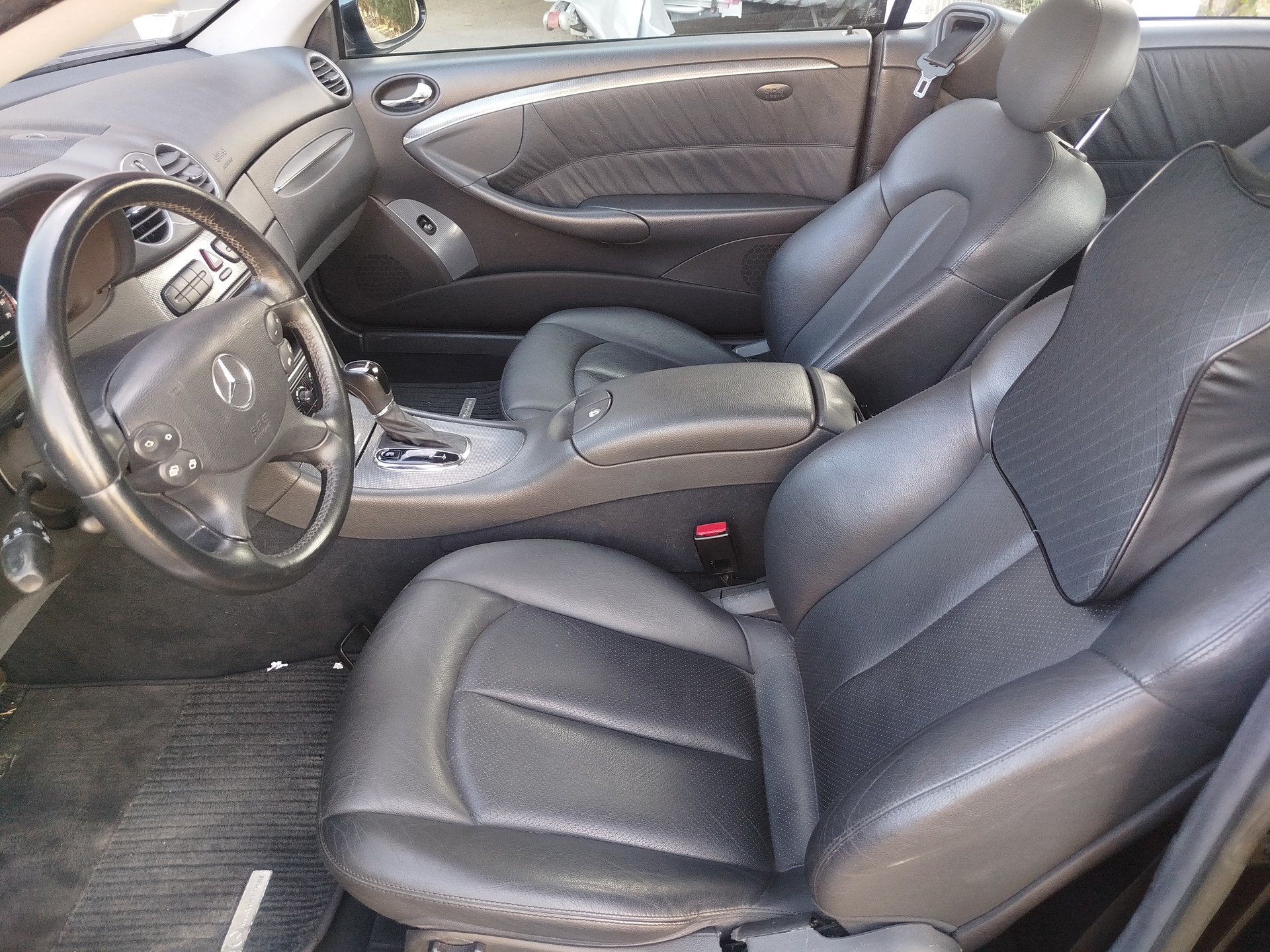 MERCEDES-BENZ CLK 320 Avantgarde Automatic-image-9
