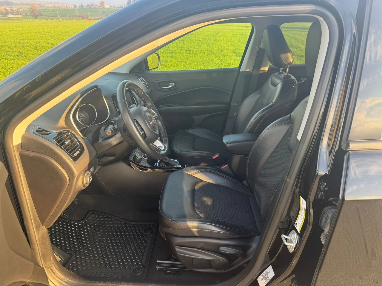 JEEP Compass 1.4 Turbo Limited AWD 9ATX-image-6