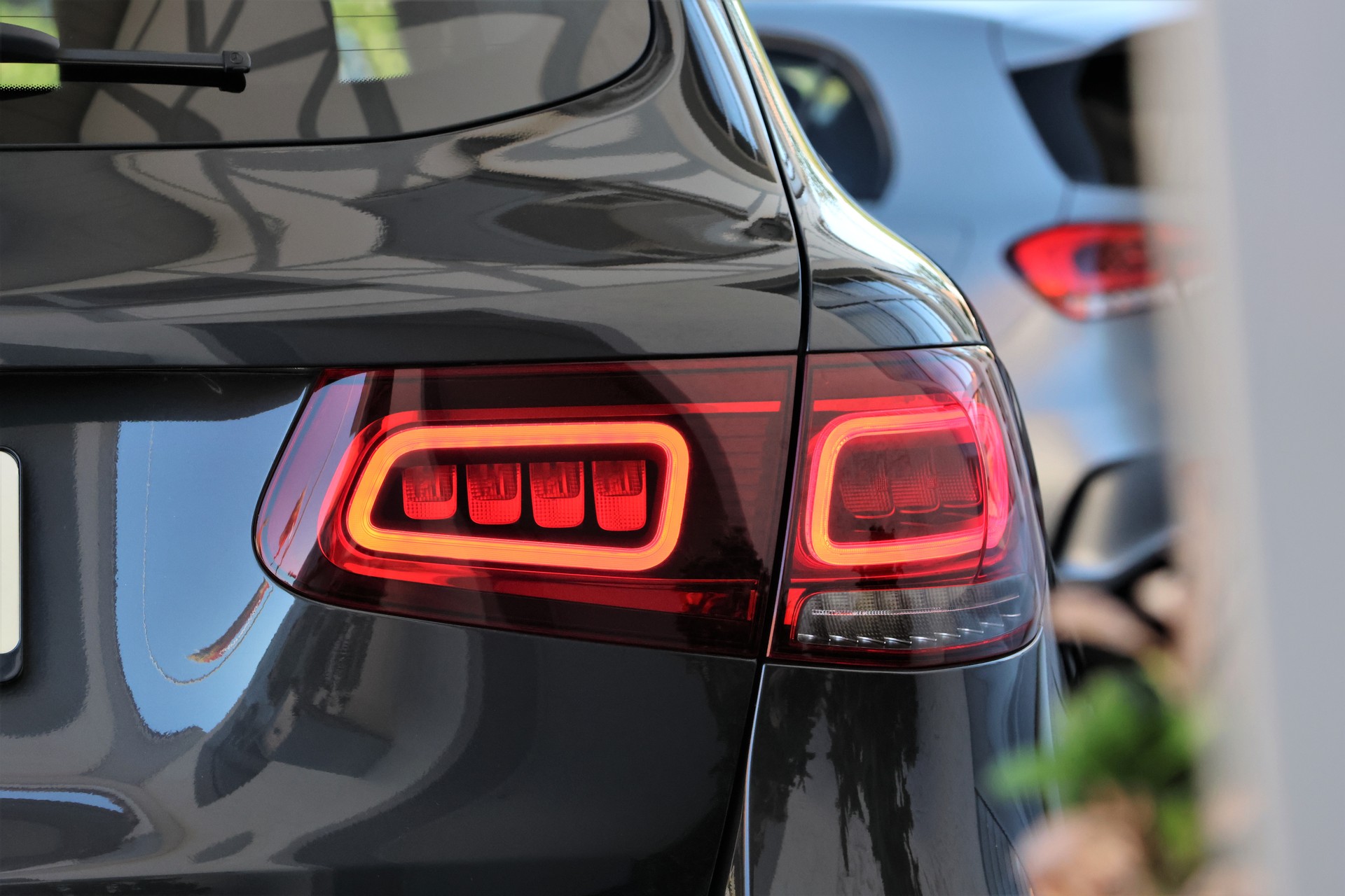 MERCEDES-BENZ GLC 220 d AMG Line 4Matic 9G-Tronic (CH)-image-4