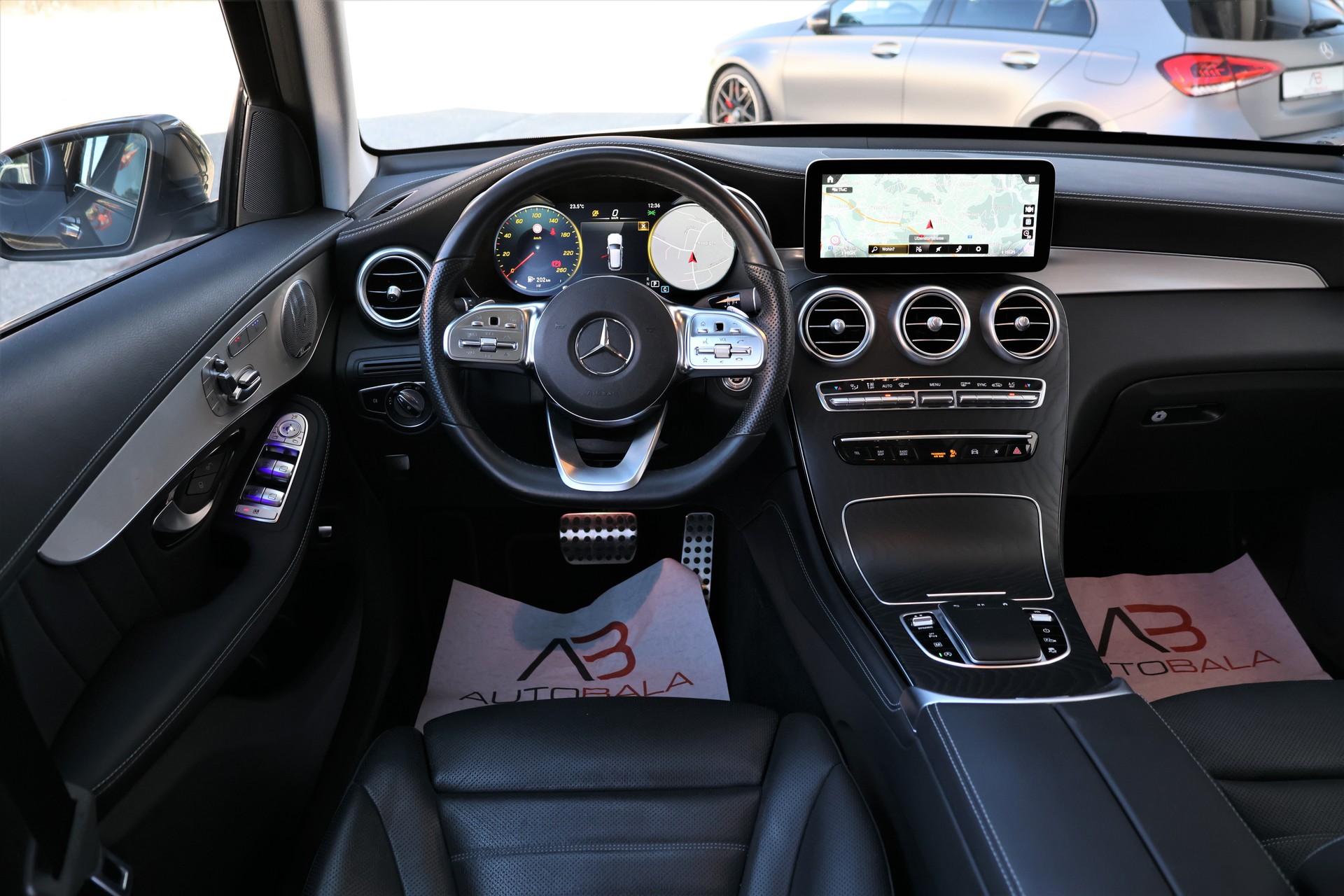 MERCEDES-BENZ GLC 220 d AMG Line 4Matic 9G-Tronic (CH)-image-10