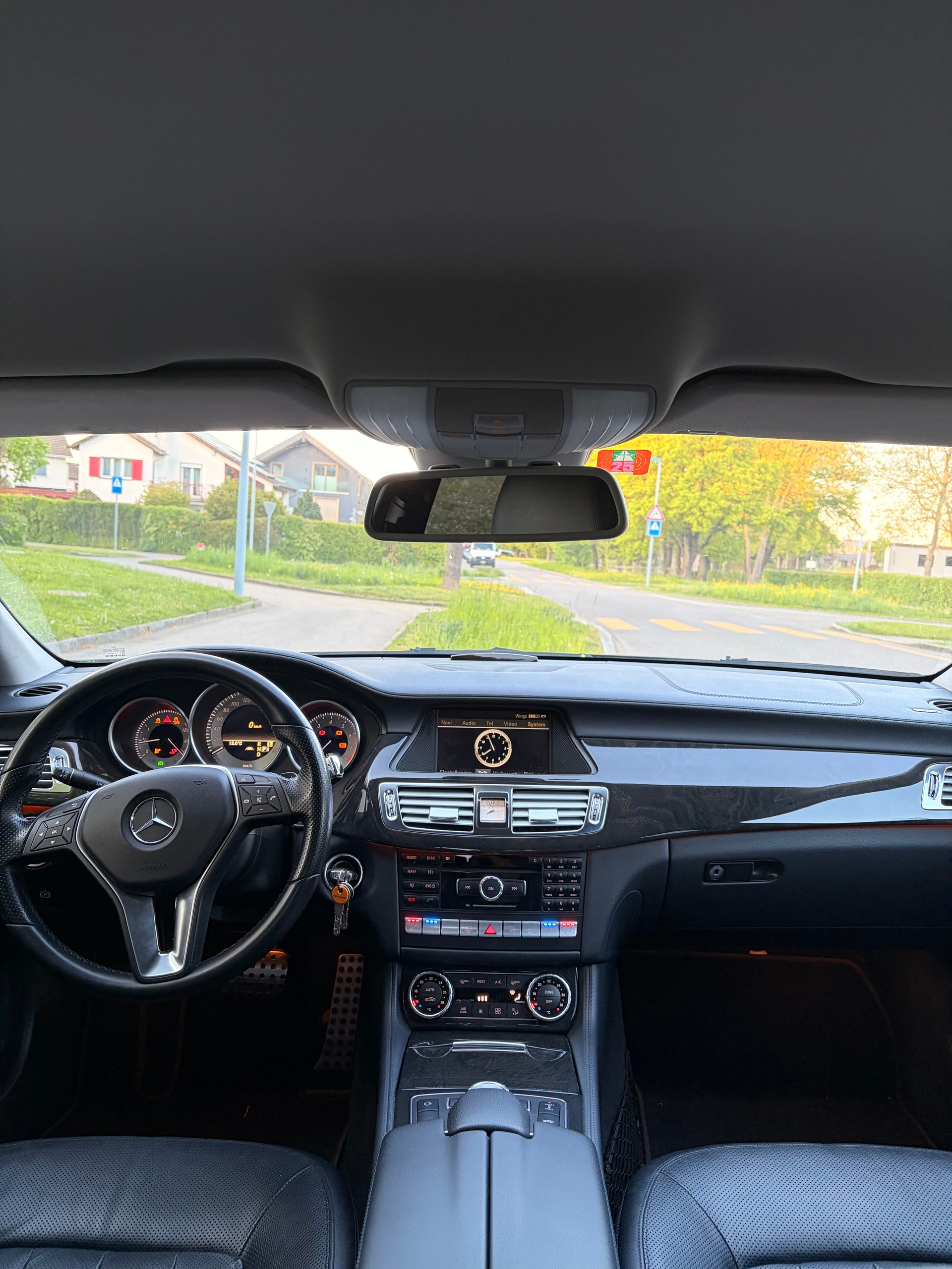 MERCEDES-BENZ CLS 350 V6 BlueEF-image-3