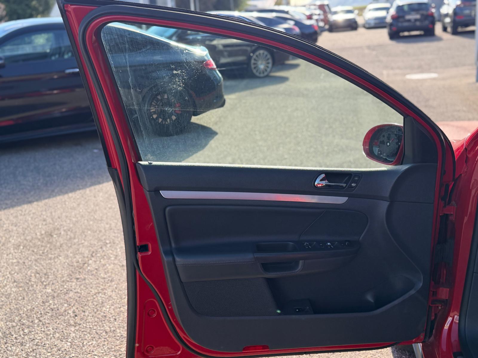 VW Golf 2.0 TFSI GTI-image-5