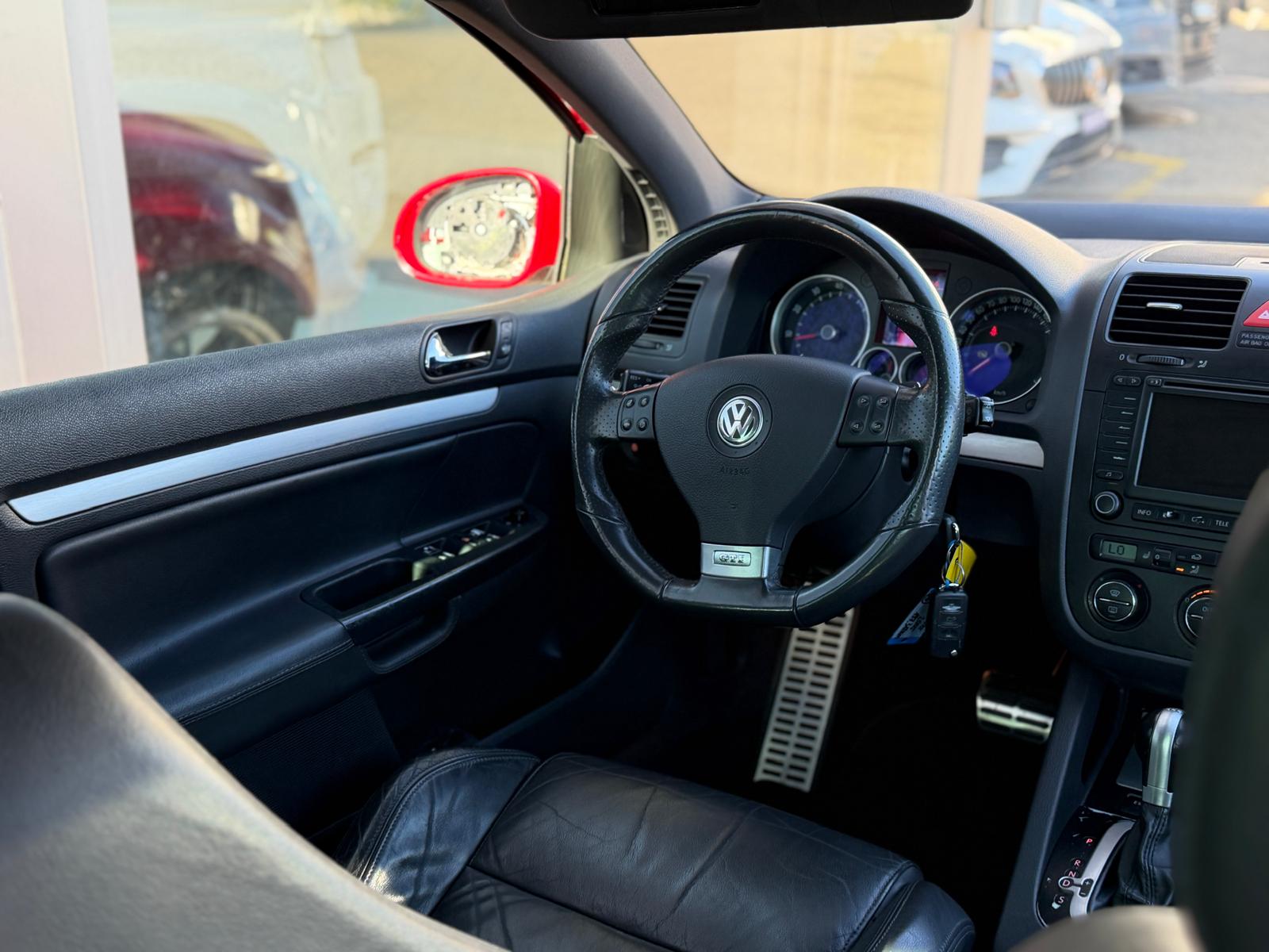 VW Golf 2.0 TFSI GTI-image-8