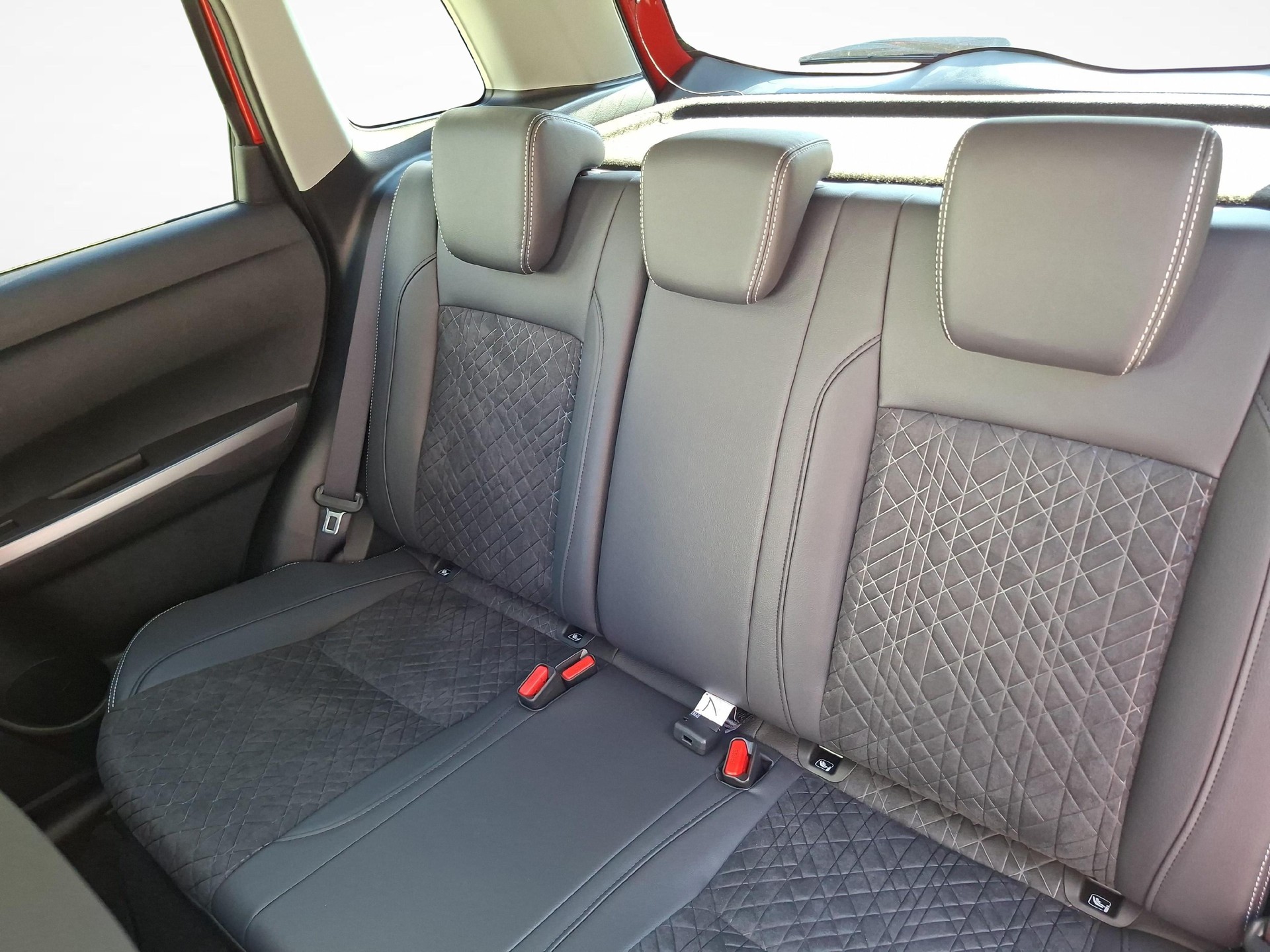 SUZUKI Vitara 1.4 T Compact Top Hybrid 4x4-image-10