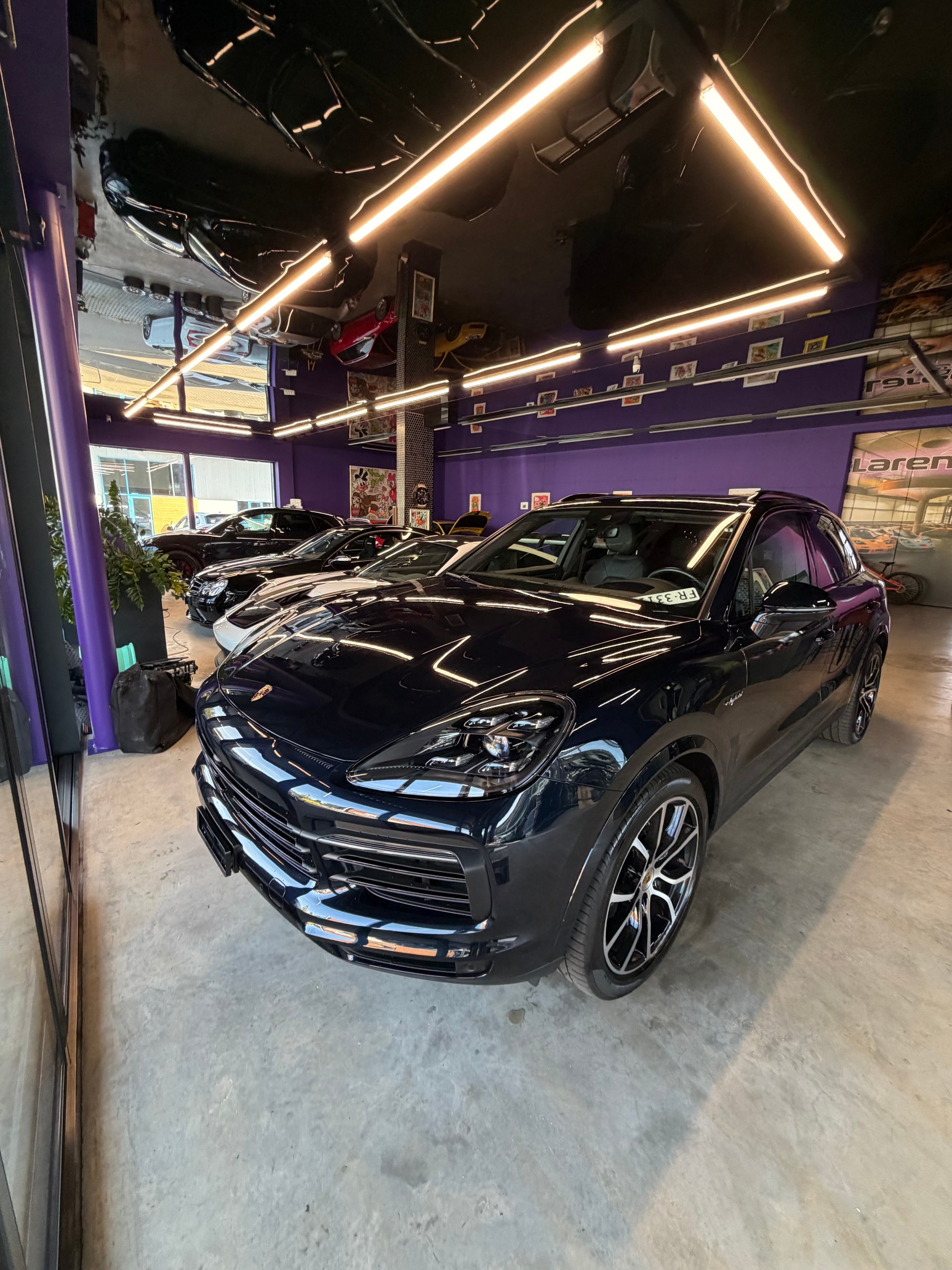 PORSCHE Cayenne E-Hybrid-image-0