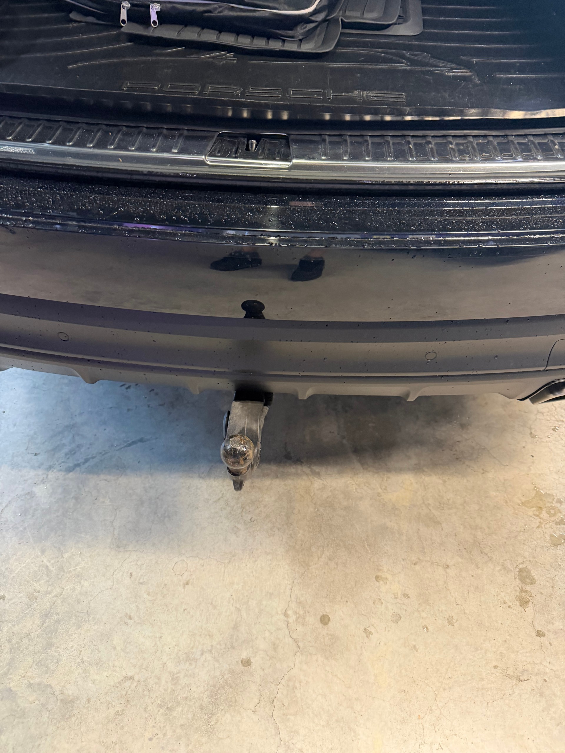 PORSCHE Cayenne E-Hybrid-image-9