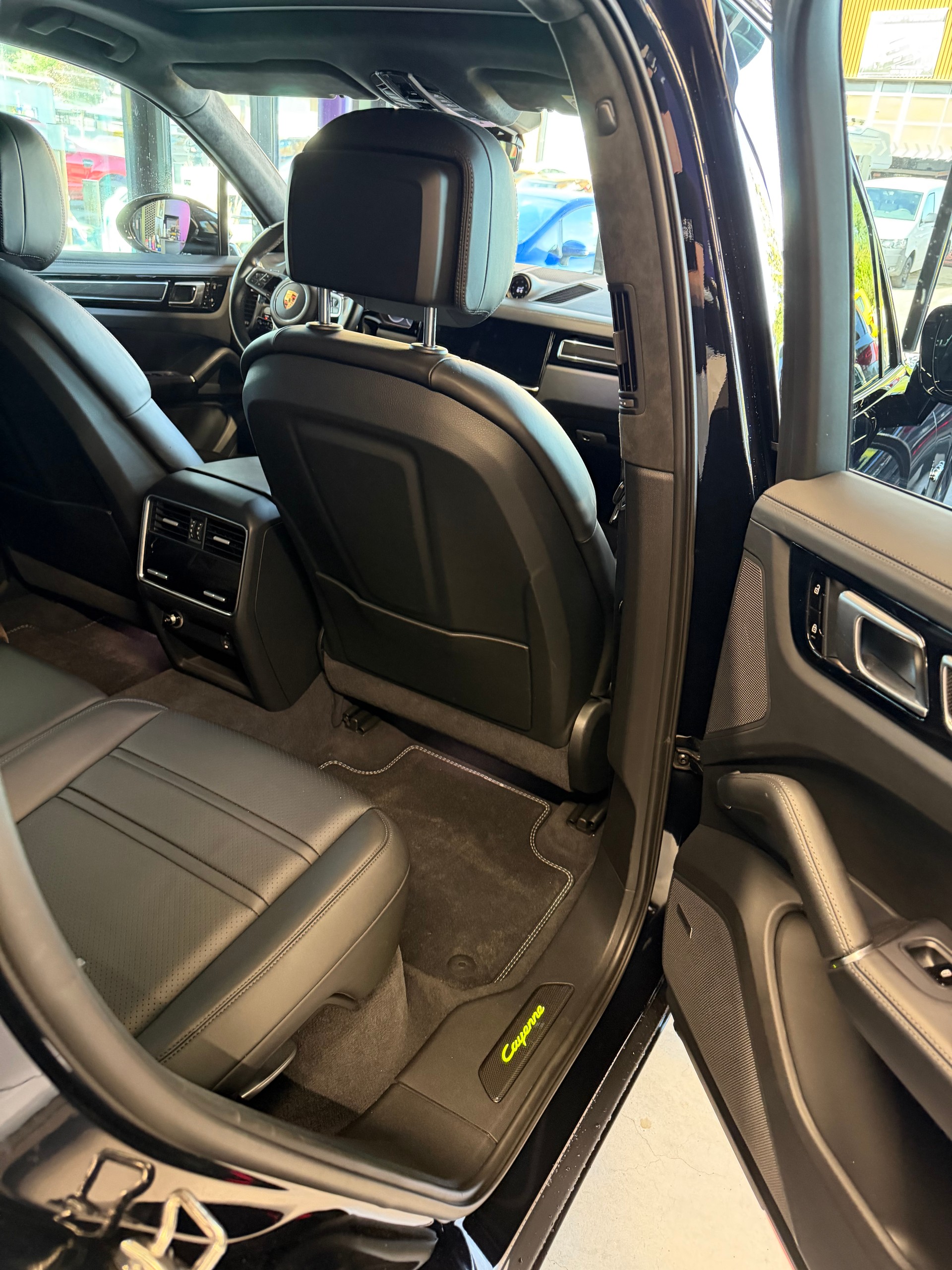 PORSCHE Cayenne E-Hybrid-image-7
