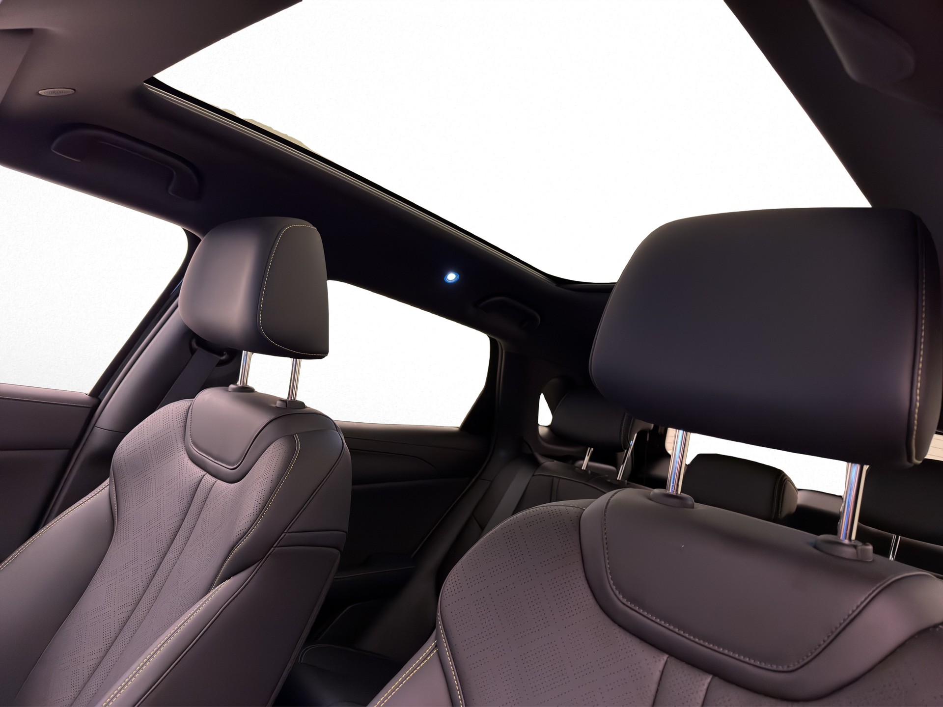 BYD Atto 2 DM-i Boost-image-14