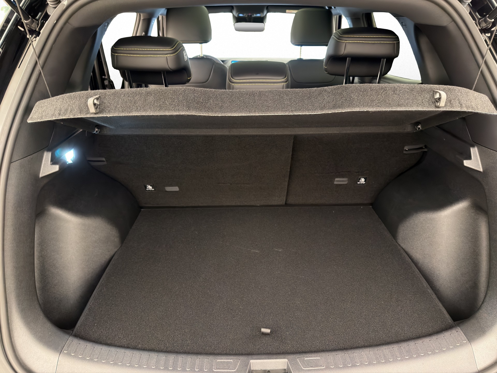 BYD Atto 2 DM-i Boost-image-12