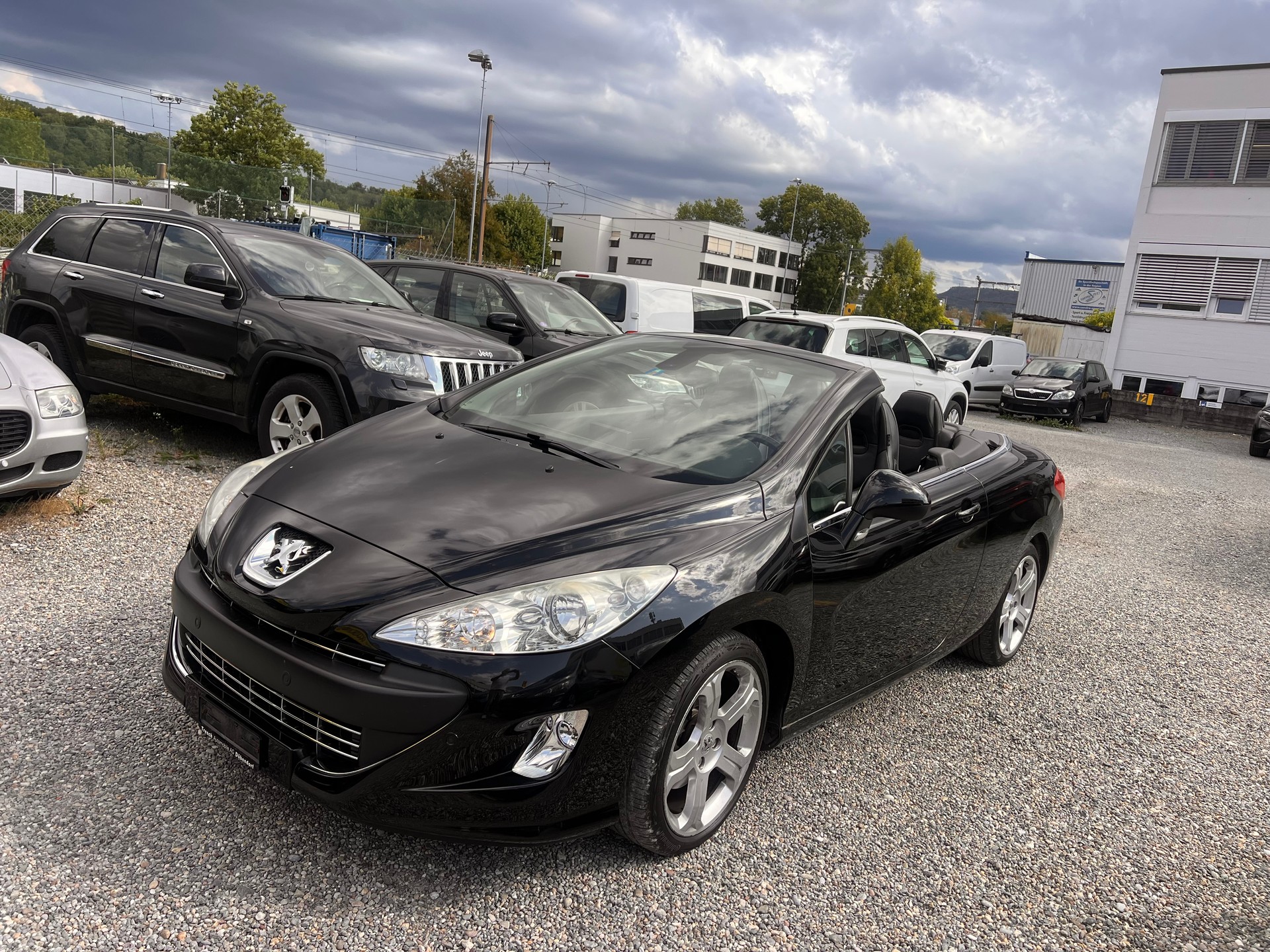 PEUGEOT 308 CC 1.6 16V Turbo Platinum Automatic-image-2