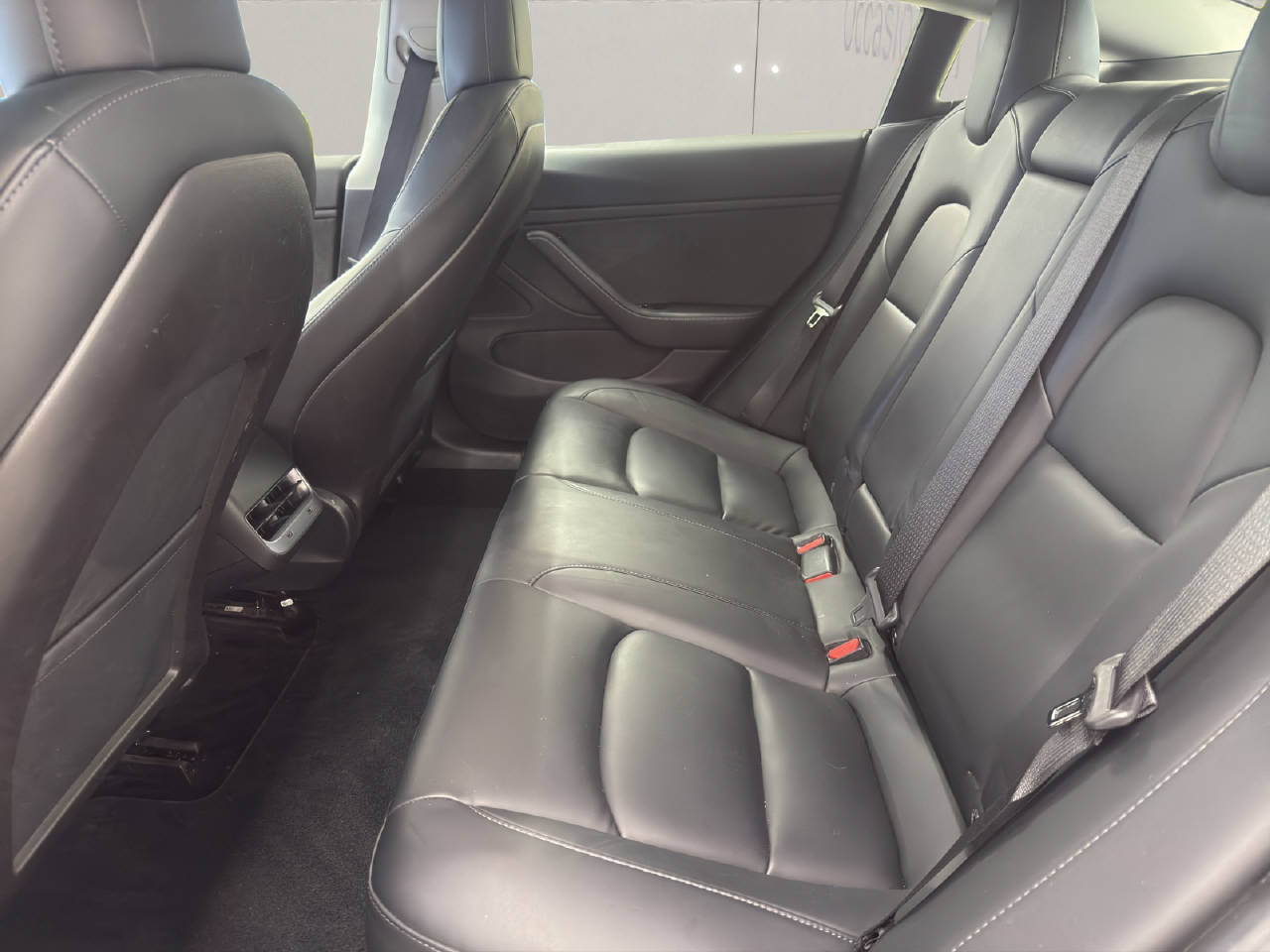 TESLA Model 3 Long Range D-image-6