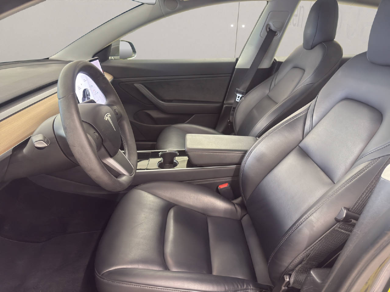 TESLA Model 3 Long Range D-image-5