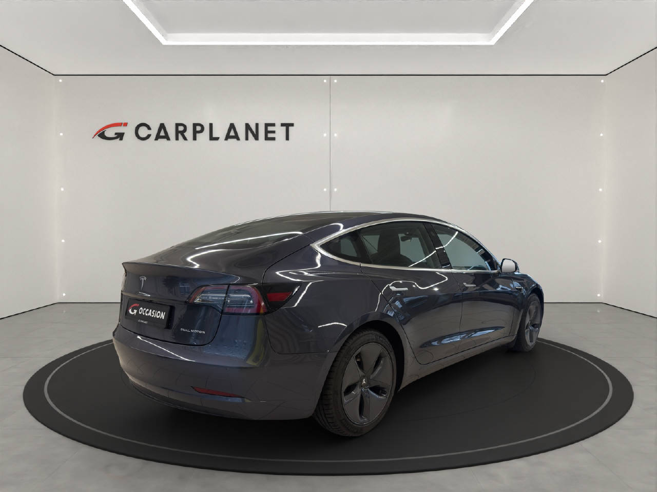 TESLA Model 3 Long Range D-image-3
