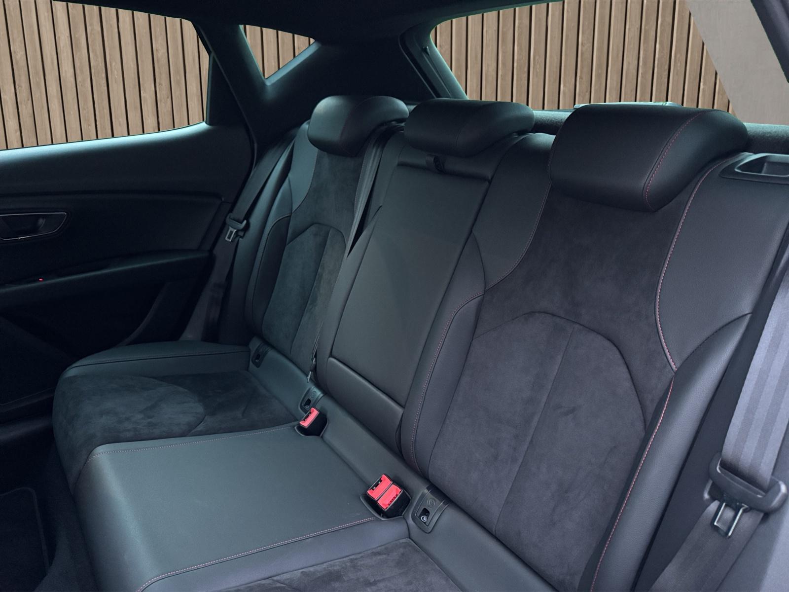 SEAT Leon FR-Line 1.8 TSI-image-14