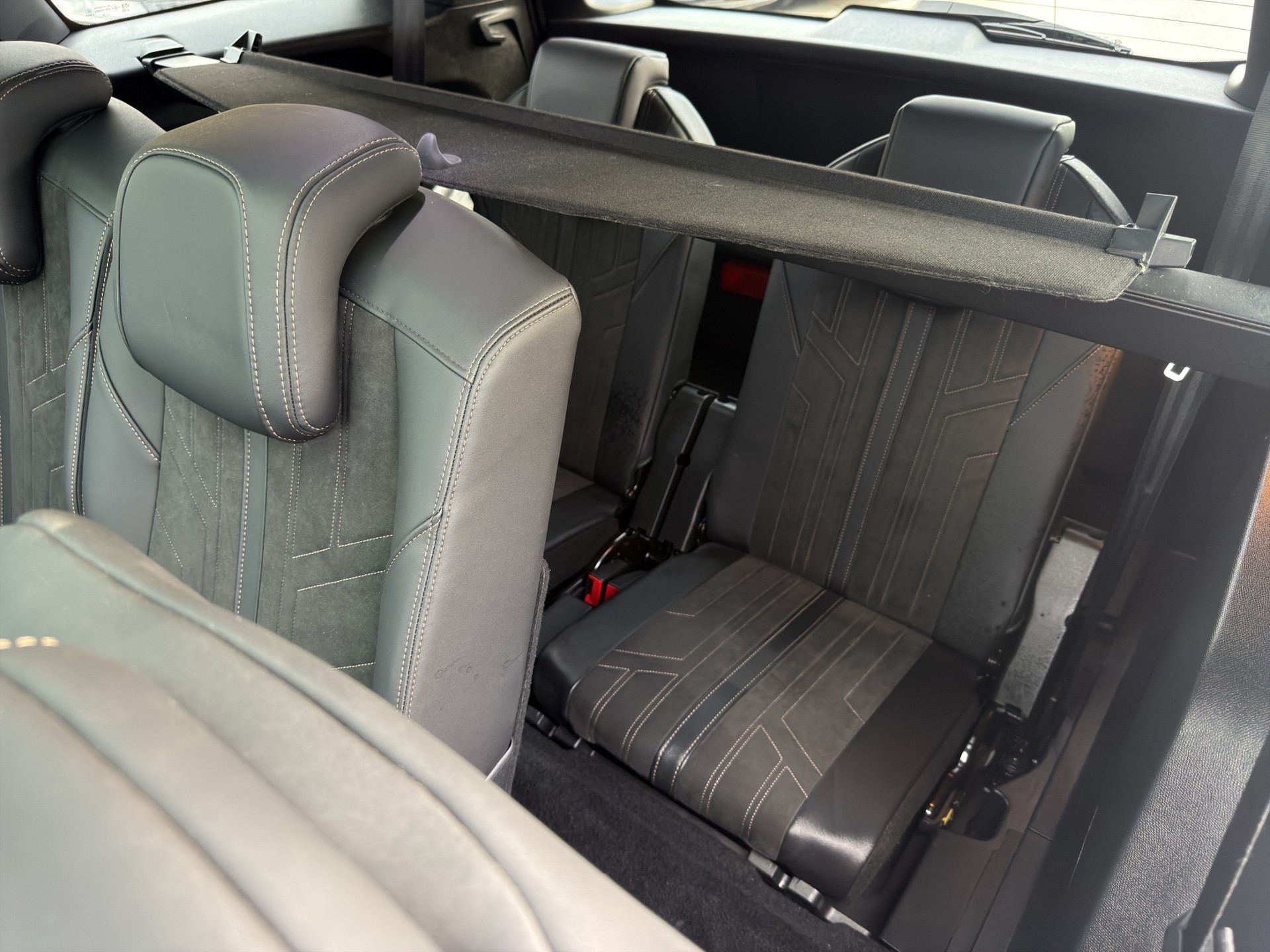 PEUGEOT 5008 1.6 Pure Tech GT Pack EAT8-image-23