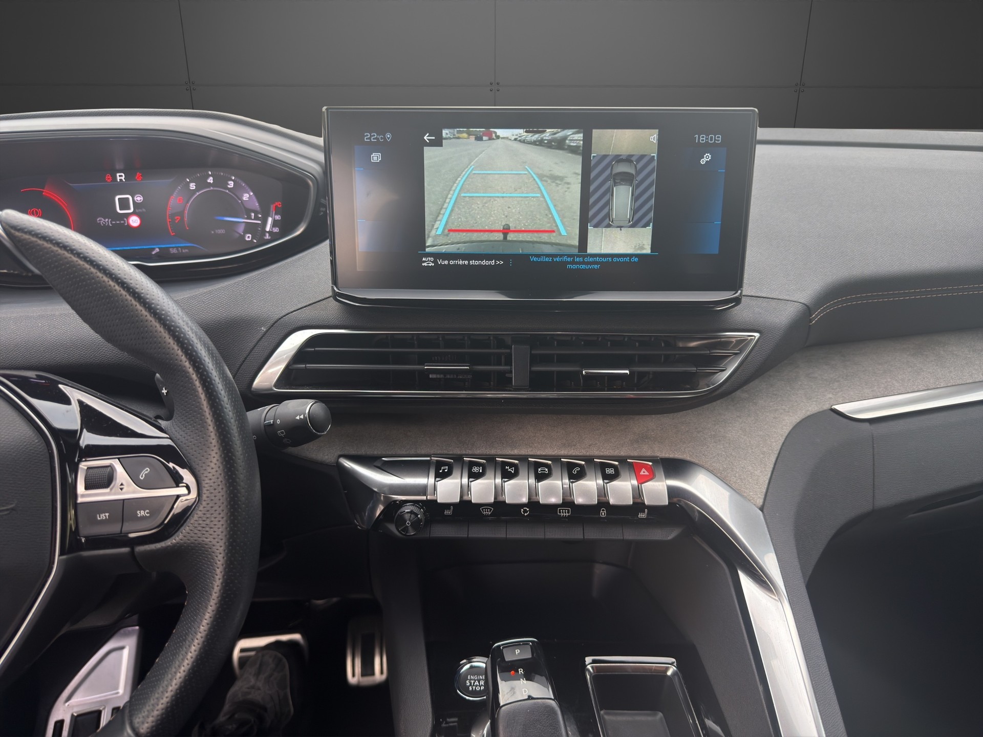 PEUGEOT 5008 1.6 Pure Tech GT Pack EAT8-image-15