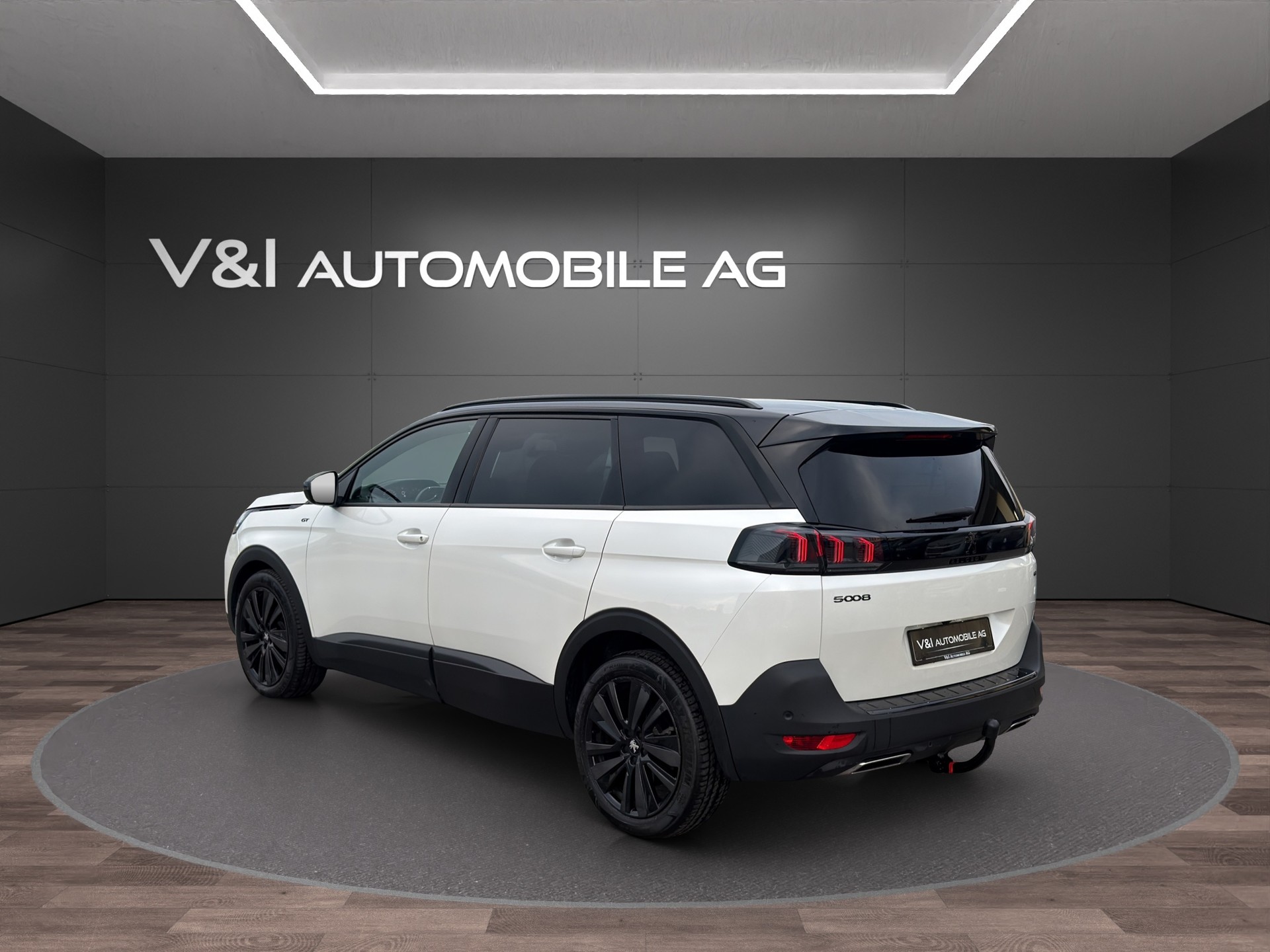 PEUGEOT 5008 1.6 Pure Tech GT Pack EAT8-image-3