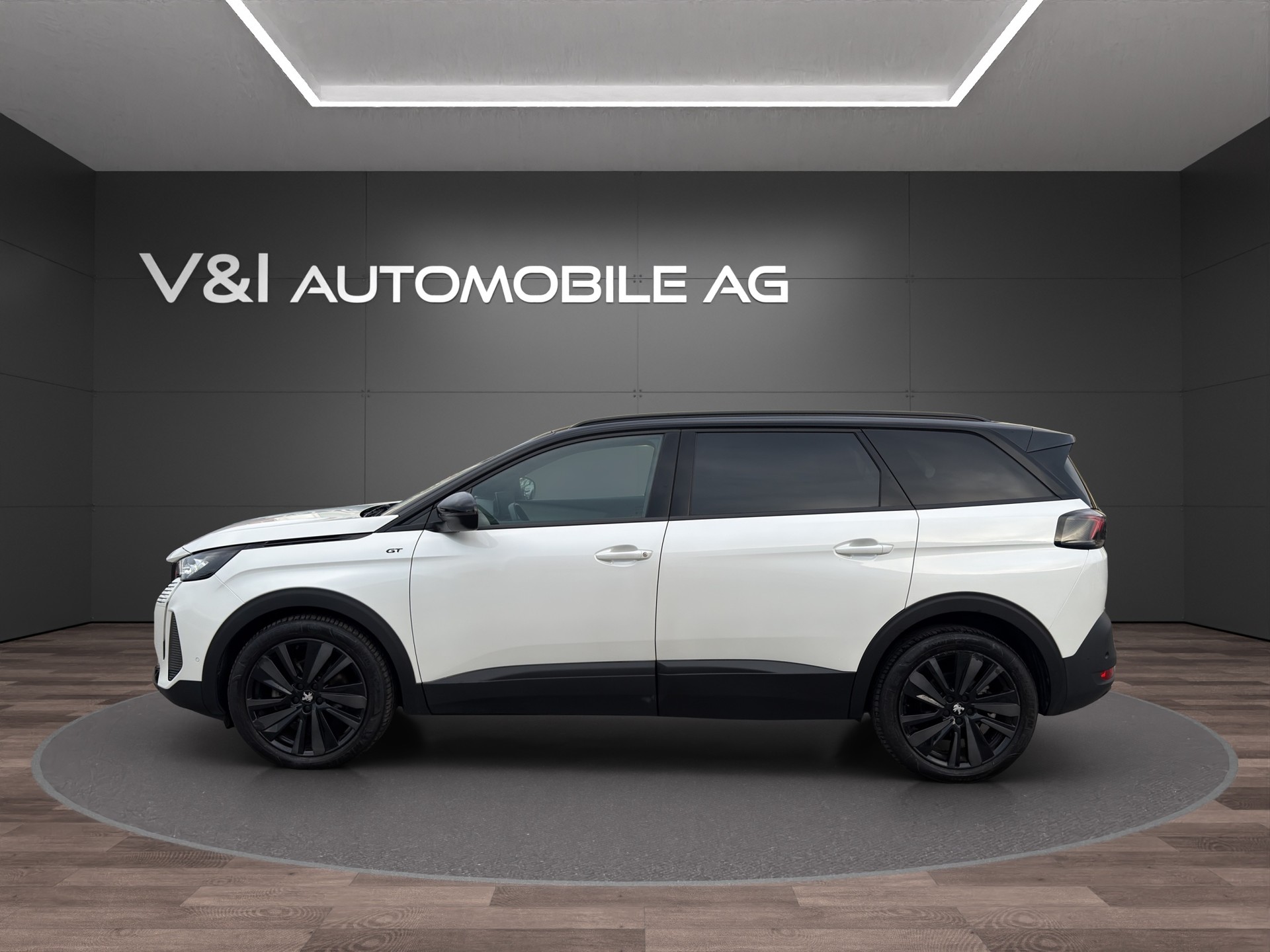 PEUGEOT 5008 1.6 Pure Tech GT Pack EAT8-image-6