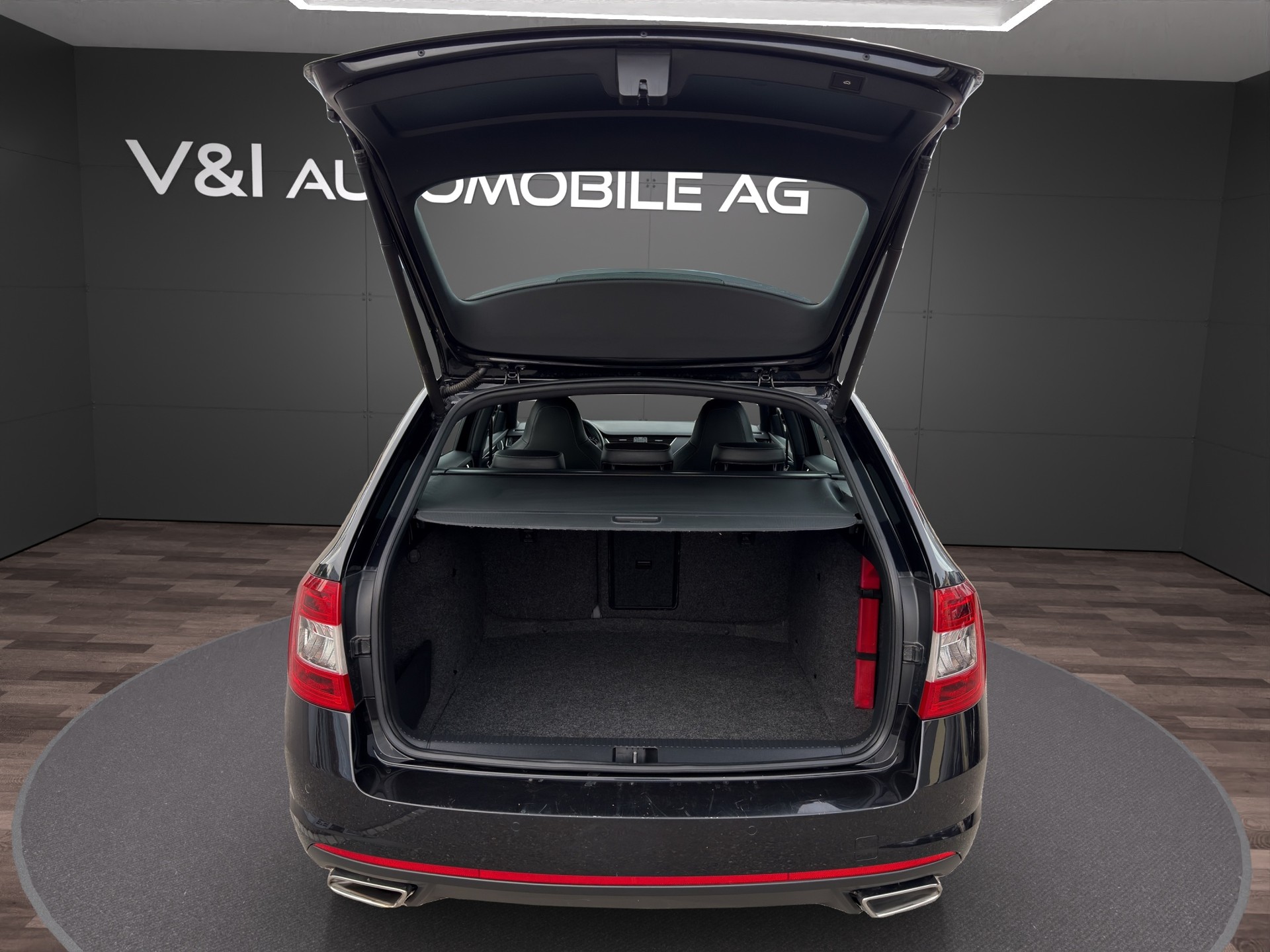 SKODA Octavia Combi 2.0 TDI RS 4x4 DSG-image-22