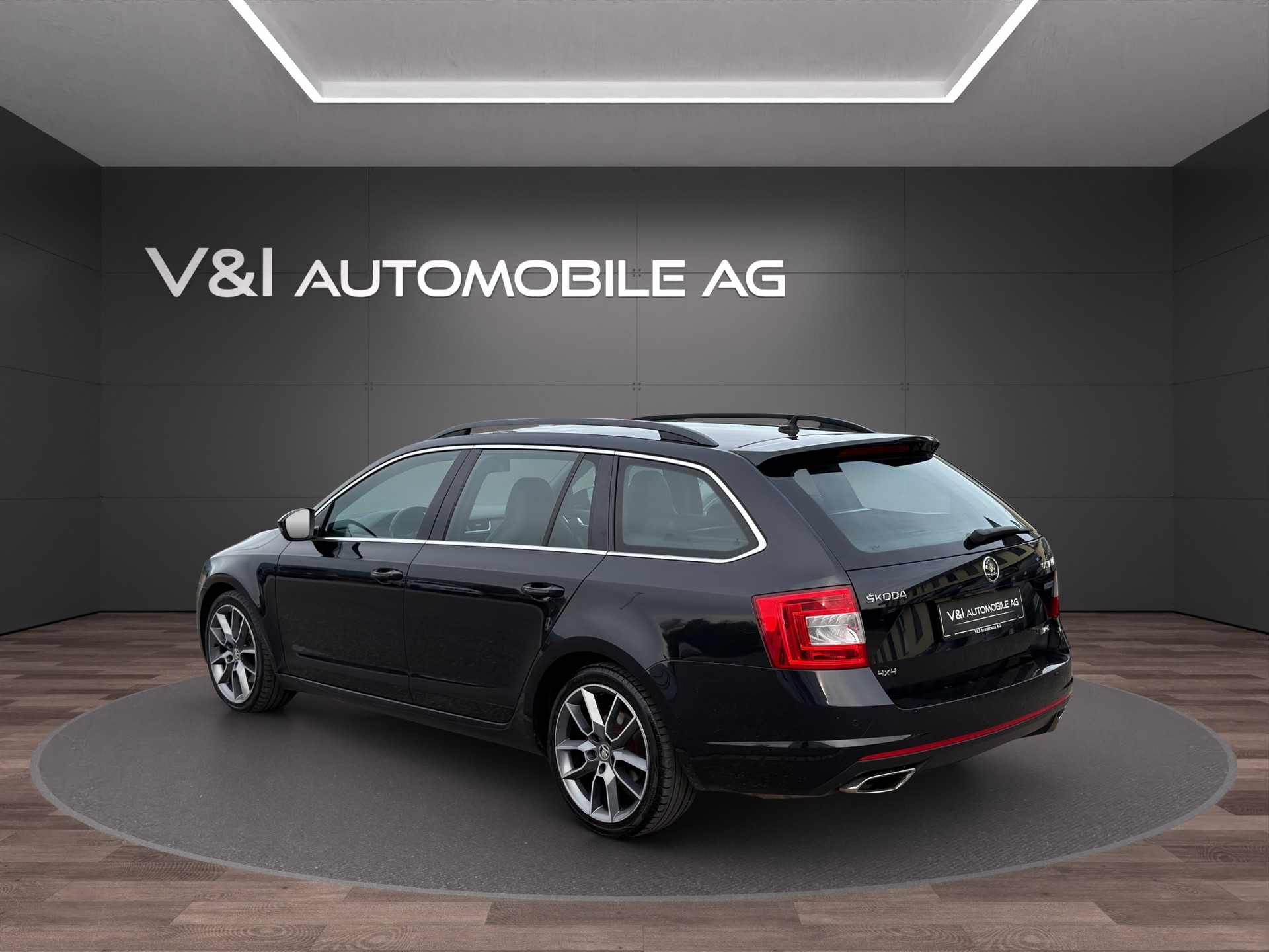 SKODA Octavia Combi 2.0 TDI RS 4x4 DSG-image-3