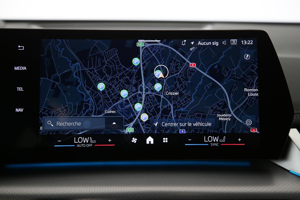 BMW iX1 U11 30 xDrive-image-8