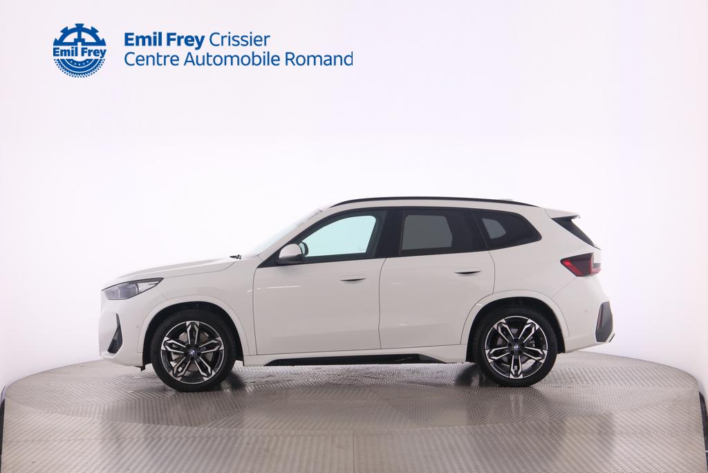 BMW iX1 U11 30 xDrive-image-2