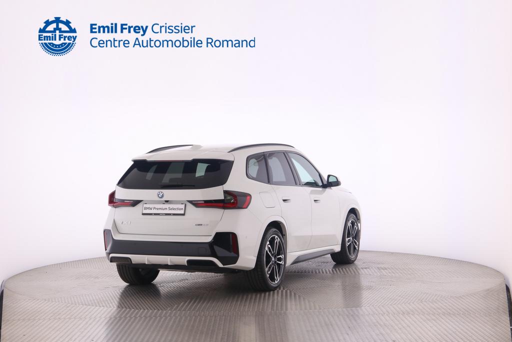 BMW iX1 U11 30 xDrive-image-1