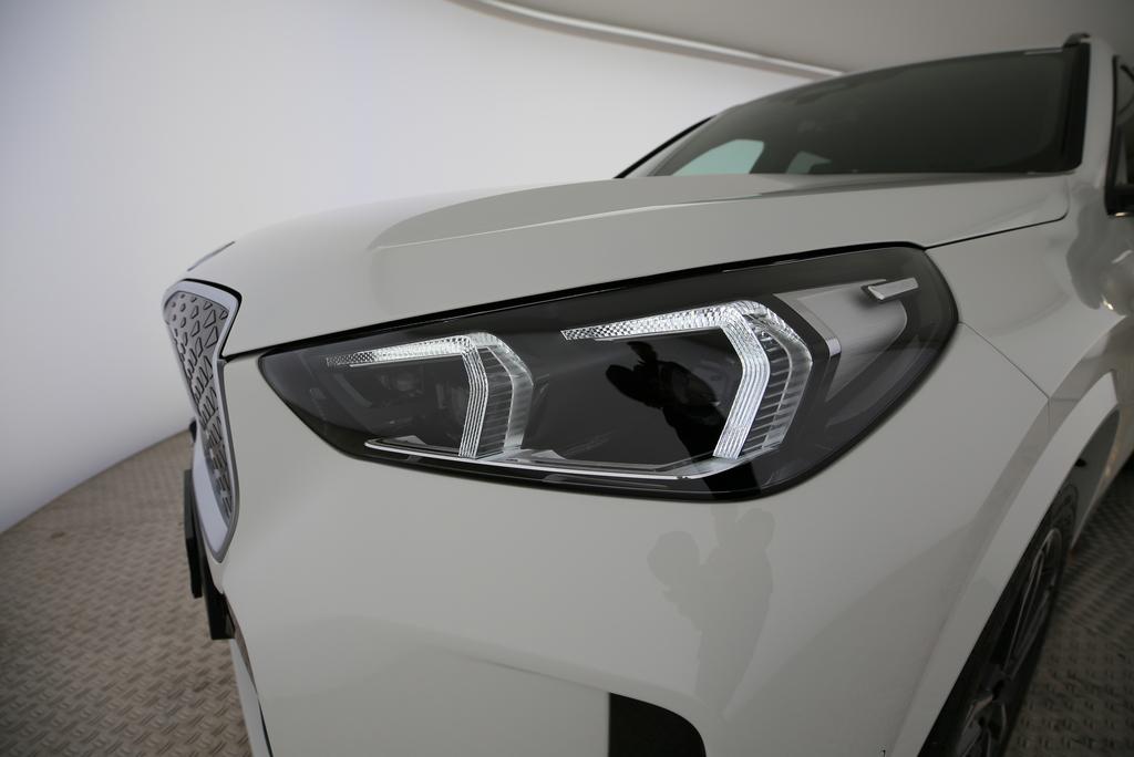 BMW iX1 U11 30 xDrive-image-15