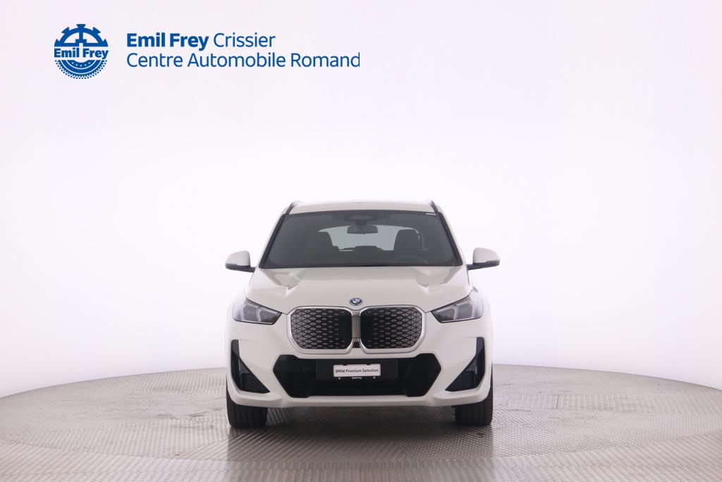 BMW iX1 U11 30 xDrive-image-4