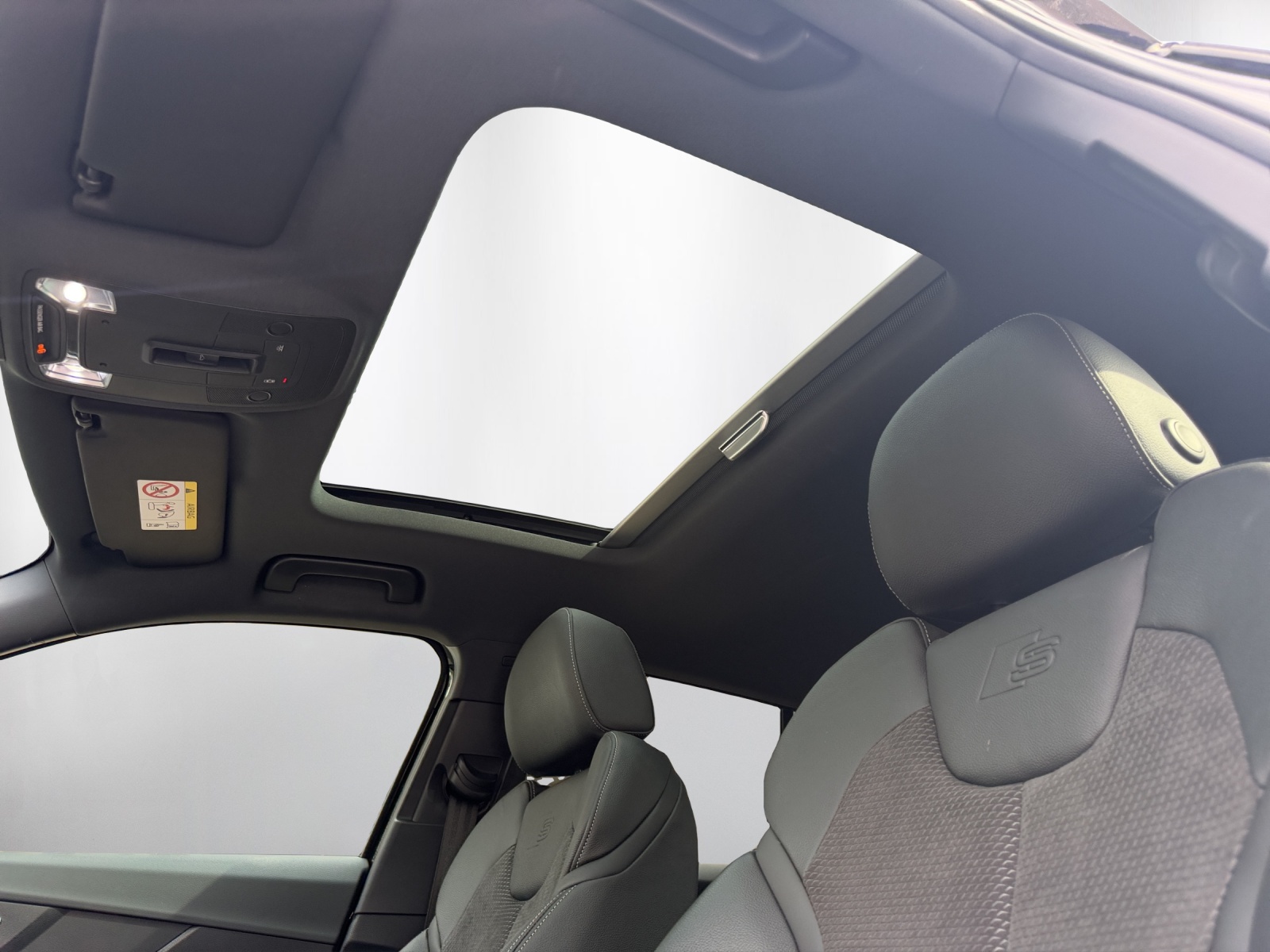 AUDI SQ2 TFSI quattro S-tronic-image-14