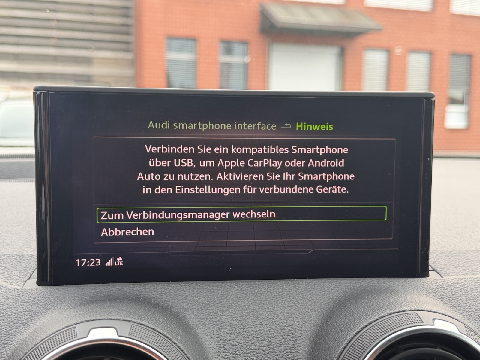 AUDI SQ2 TFSI quattro S-tronic-image-17