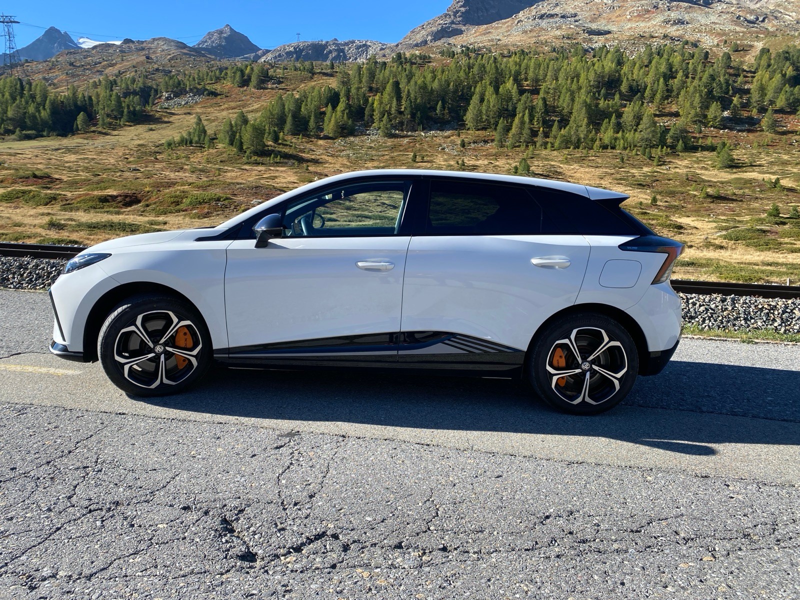 MG 64 kWh Xpower 4WD-image-1