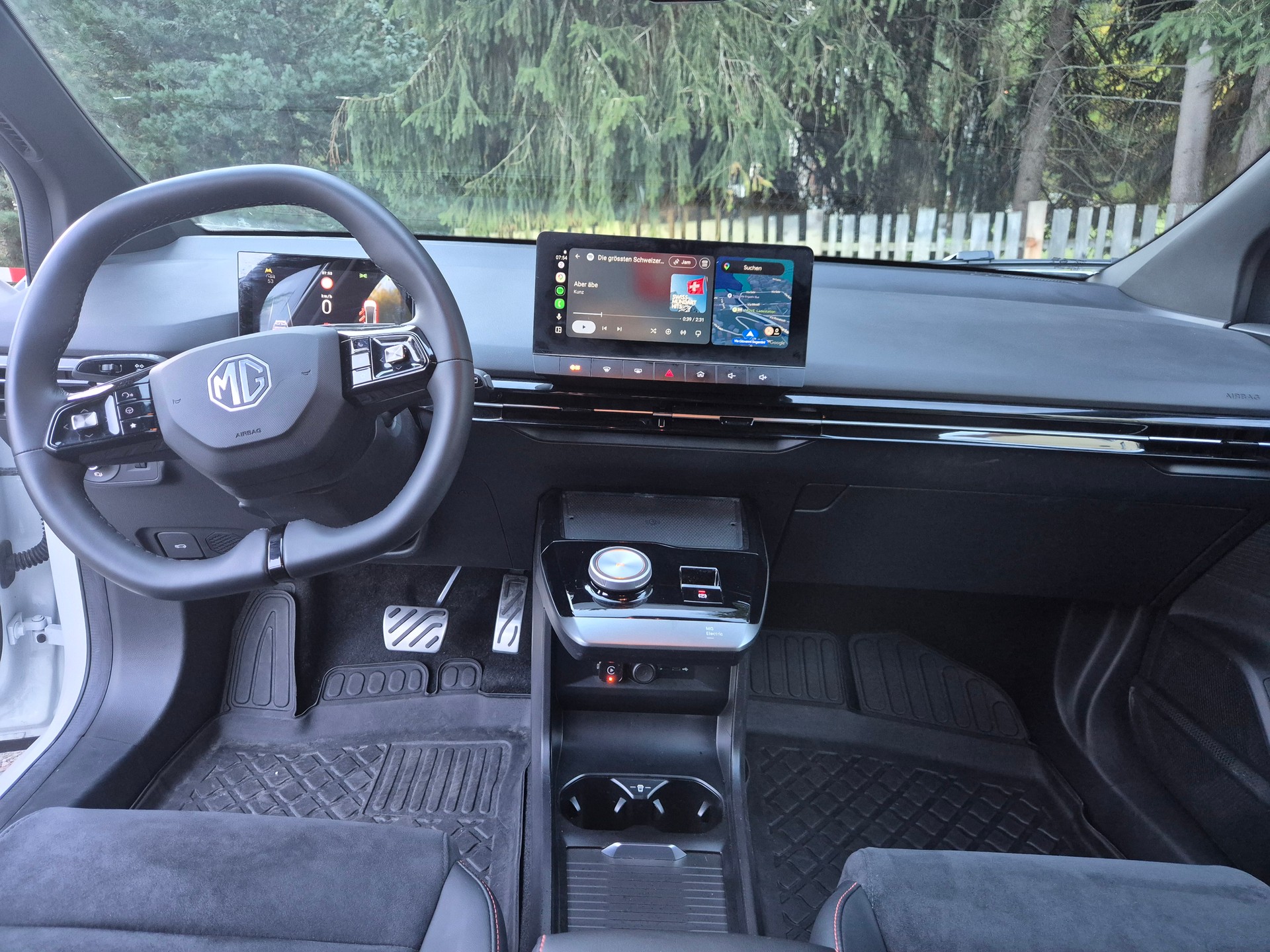 MG 64 kWh Xpower 4WD-image-3