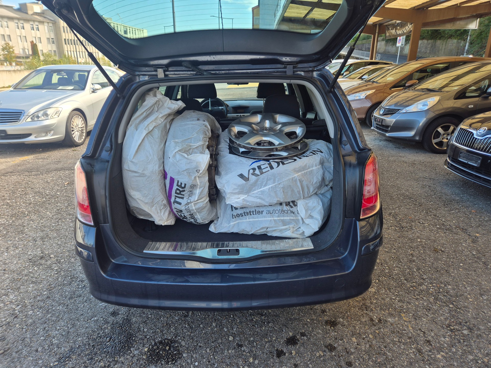 OPEL Astra Caravan 1.8i 16V-image-8