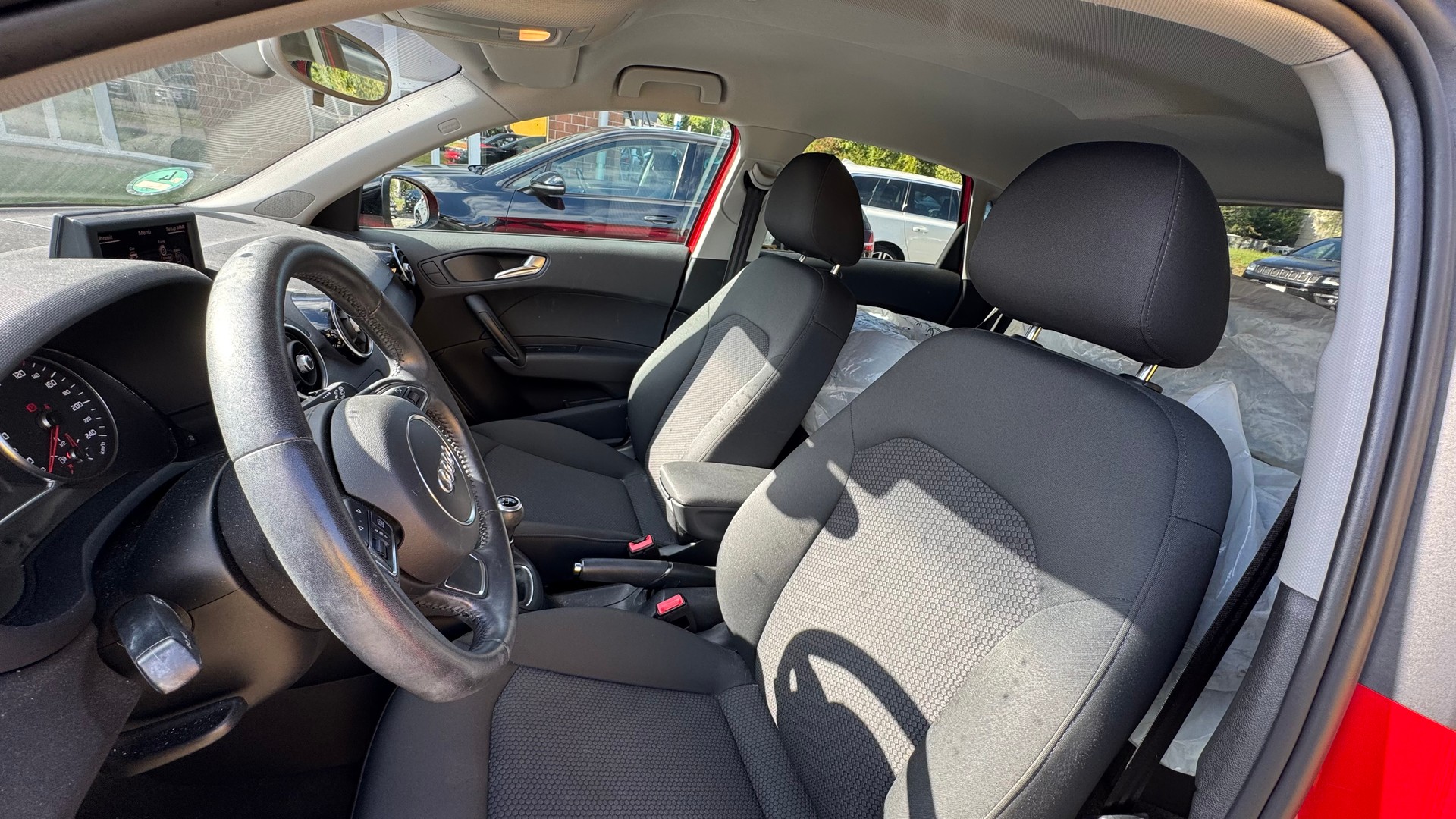 AUDI A1 Sportback 1.2 TFSI Attraction-image-6
